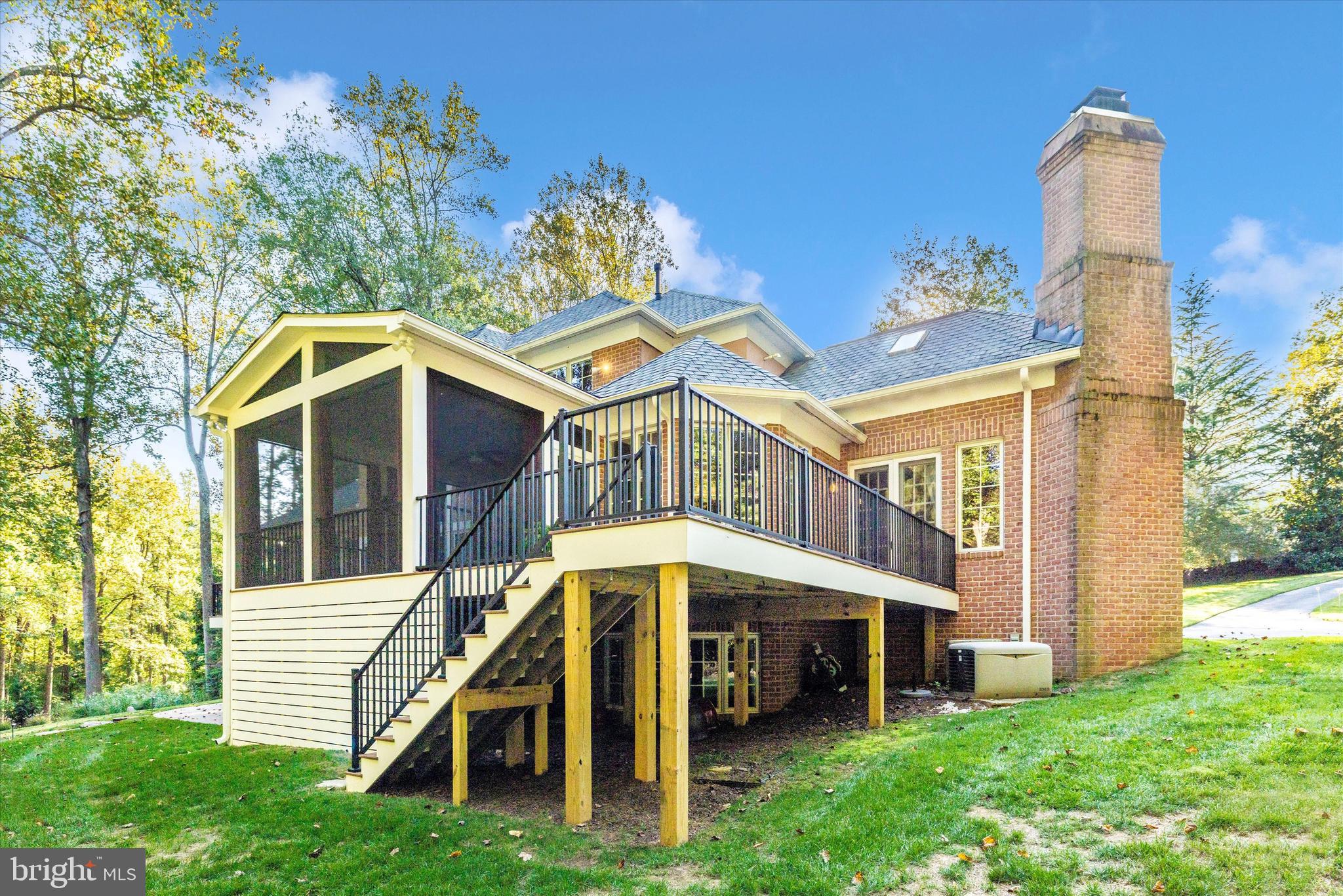 VALLEYS CREST FARMS - Residential