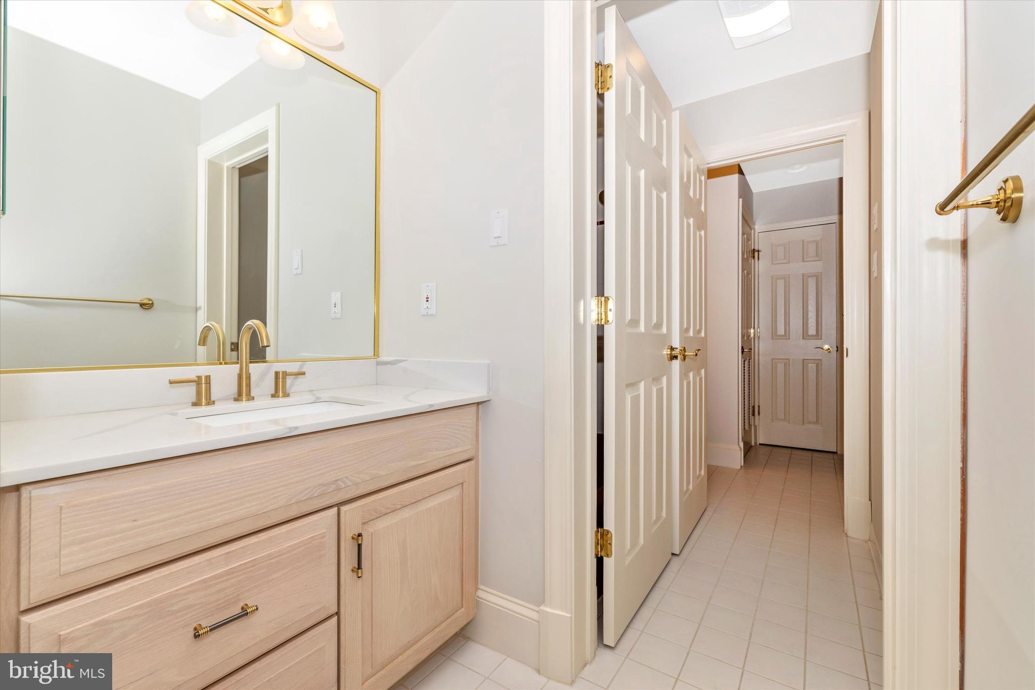 VALLEYS CREST FARMS - Residential