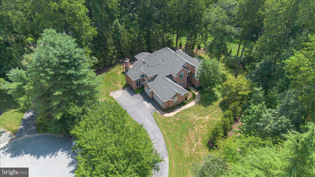 3 FOREST BLUFF COURT