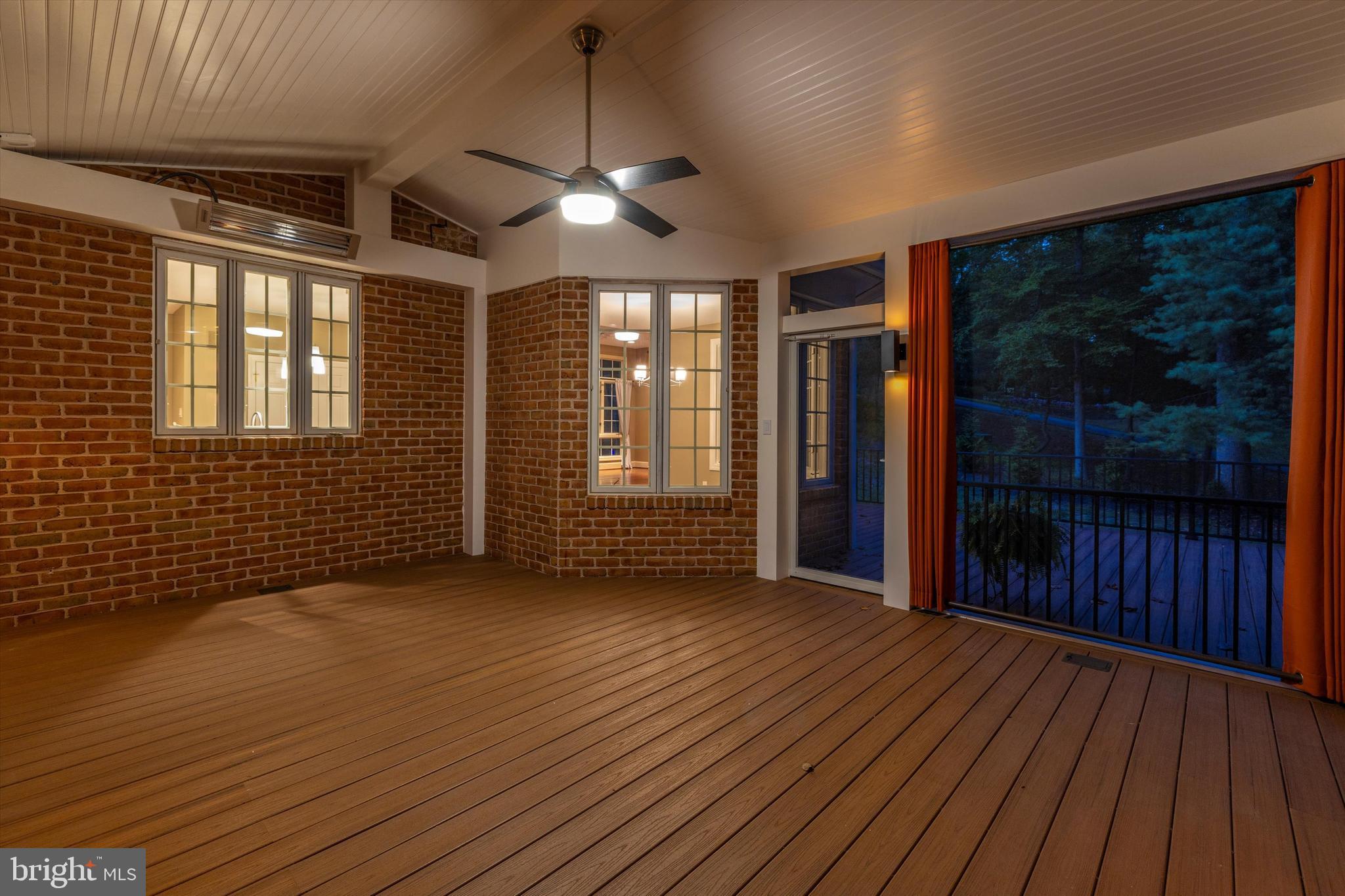 VALLEYS CREST FARMS - Residential