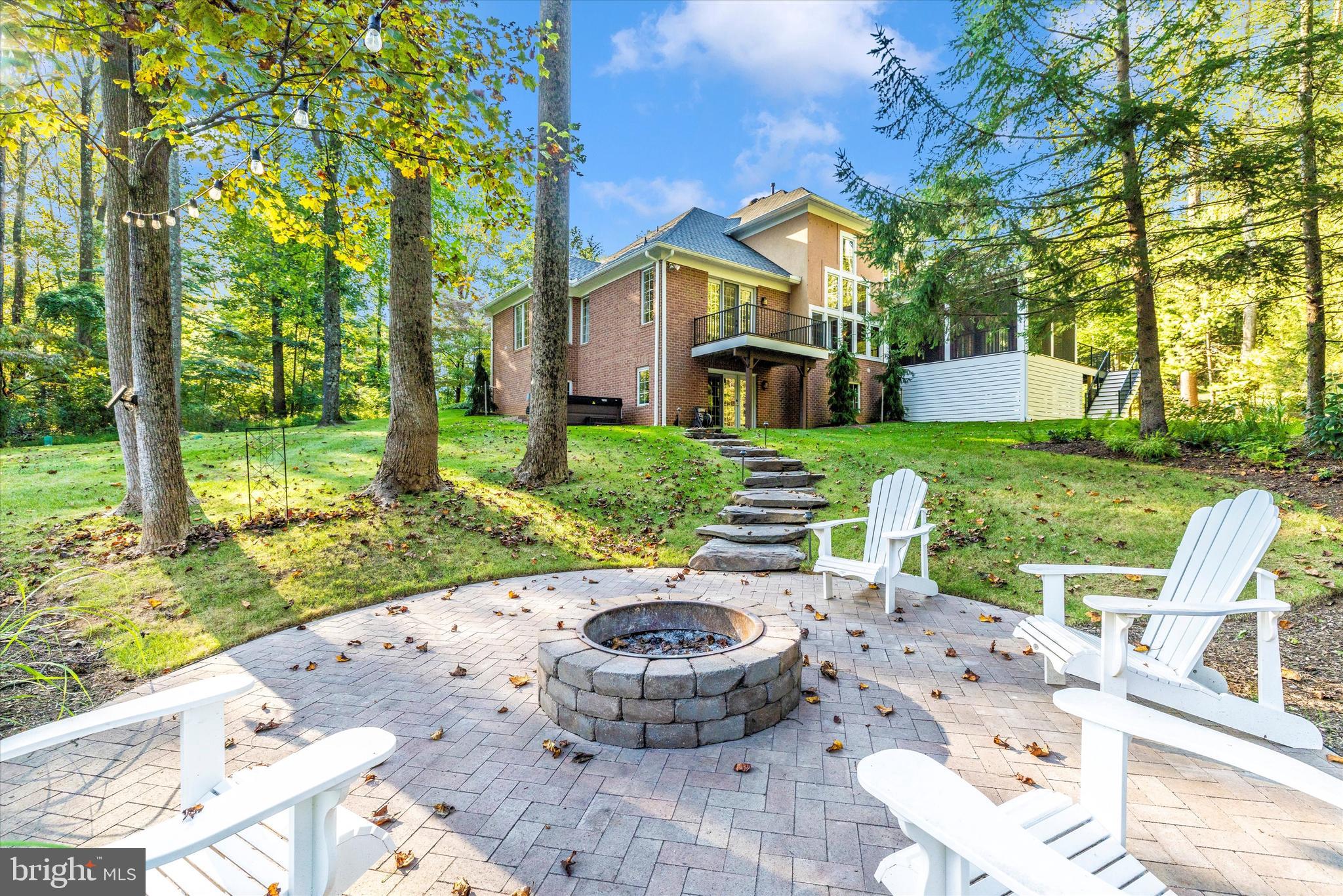 VALLEYS CREST FARMS - Residential