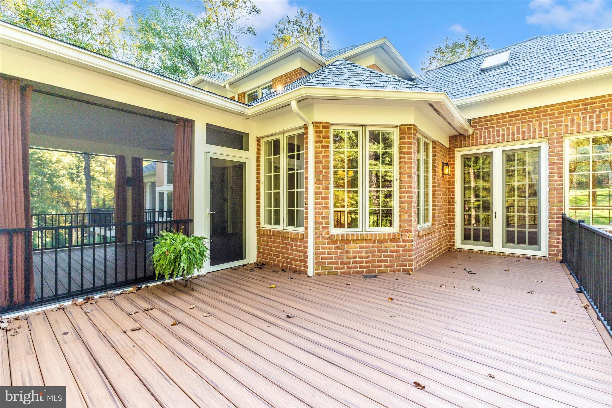 VALLEYS CREST FARMS - Residential