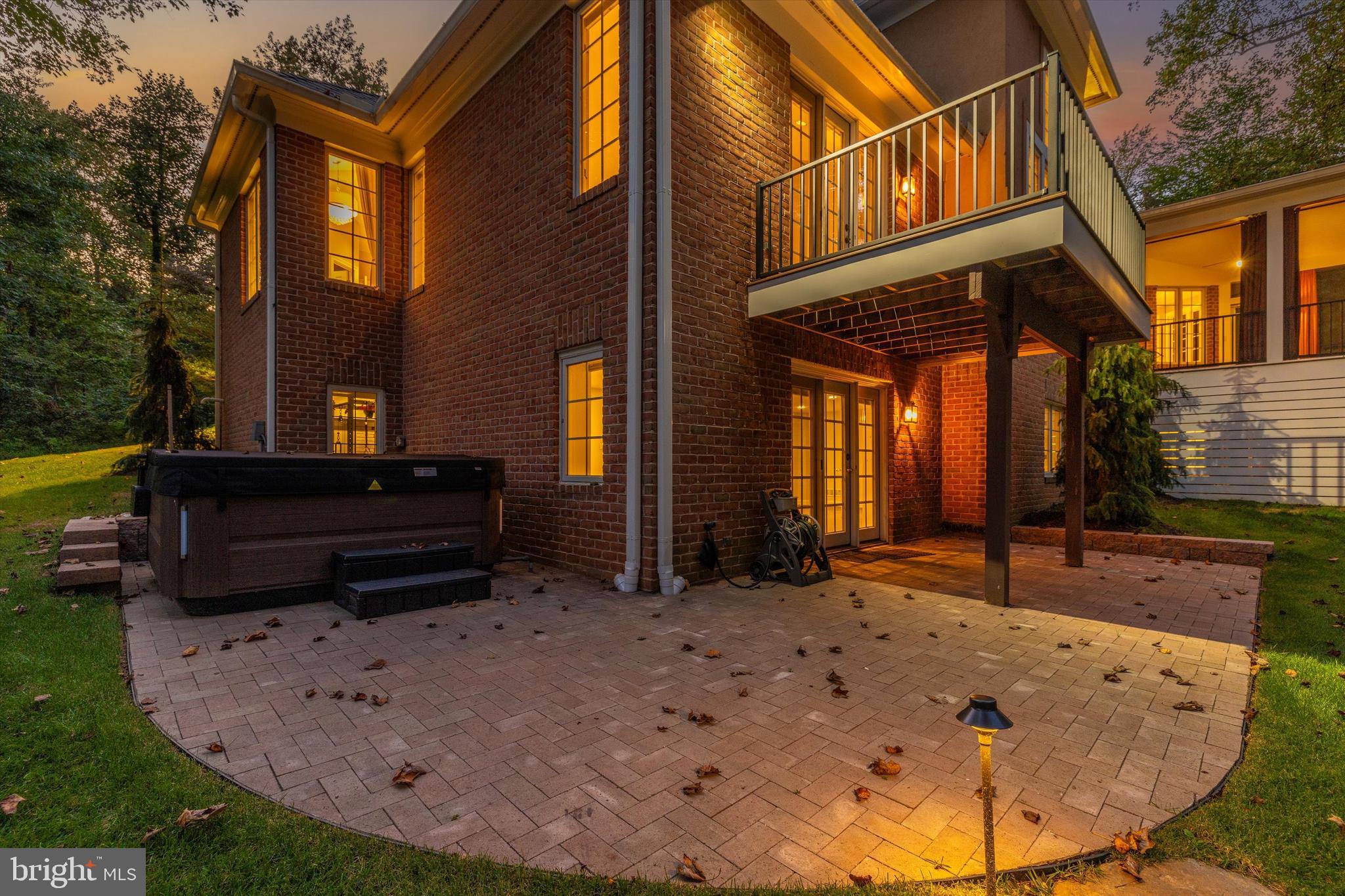 VALLEYS CREST FARMS - Residential