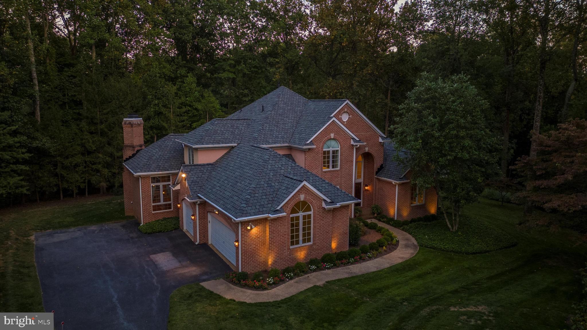 VALLEYS CREST FARMS - Residential