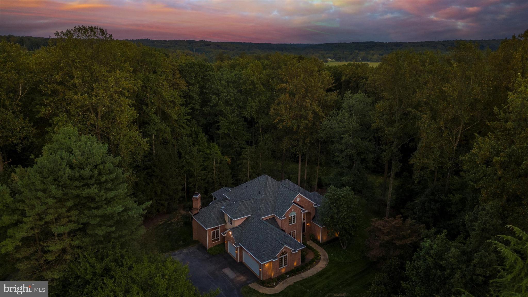 VALLEYS CREST FARMS - Residential