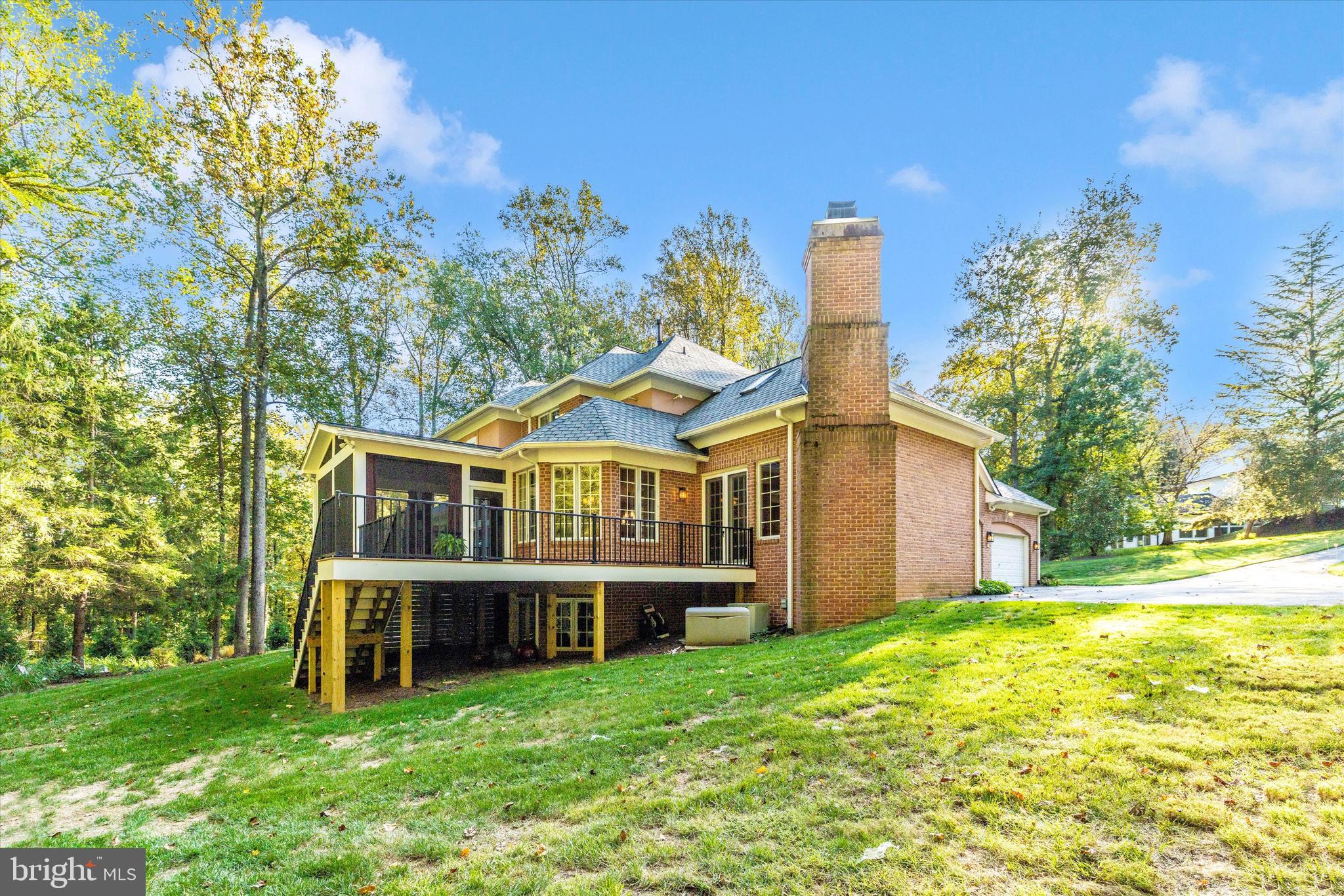 VALLEYS CREST FARMS - Residential