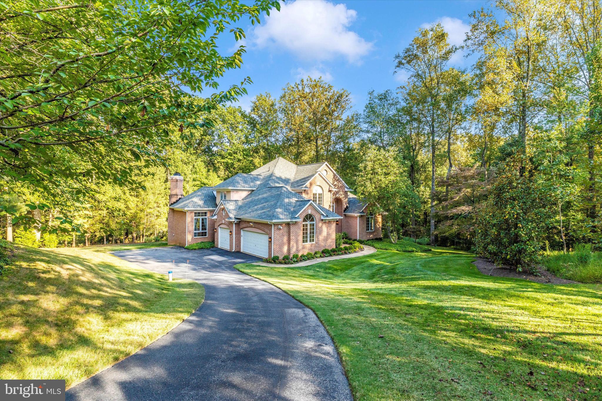 VALLEYS CREST FARMS - Residential
