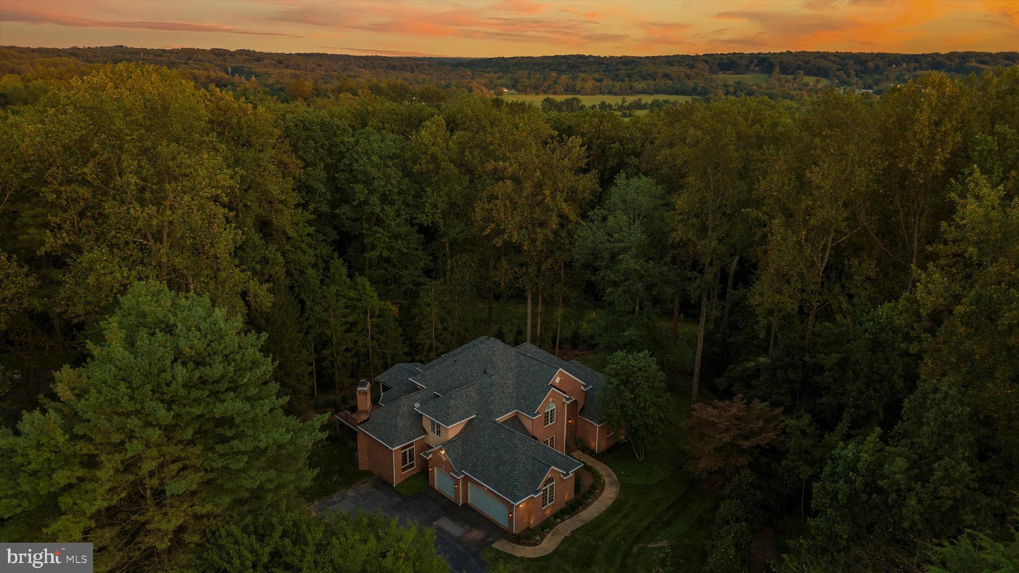 VALLEYS CREST FARMS - Residential