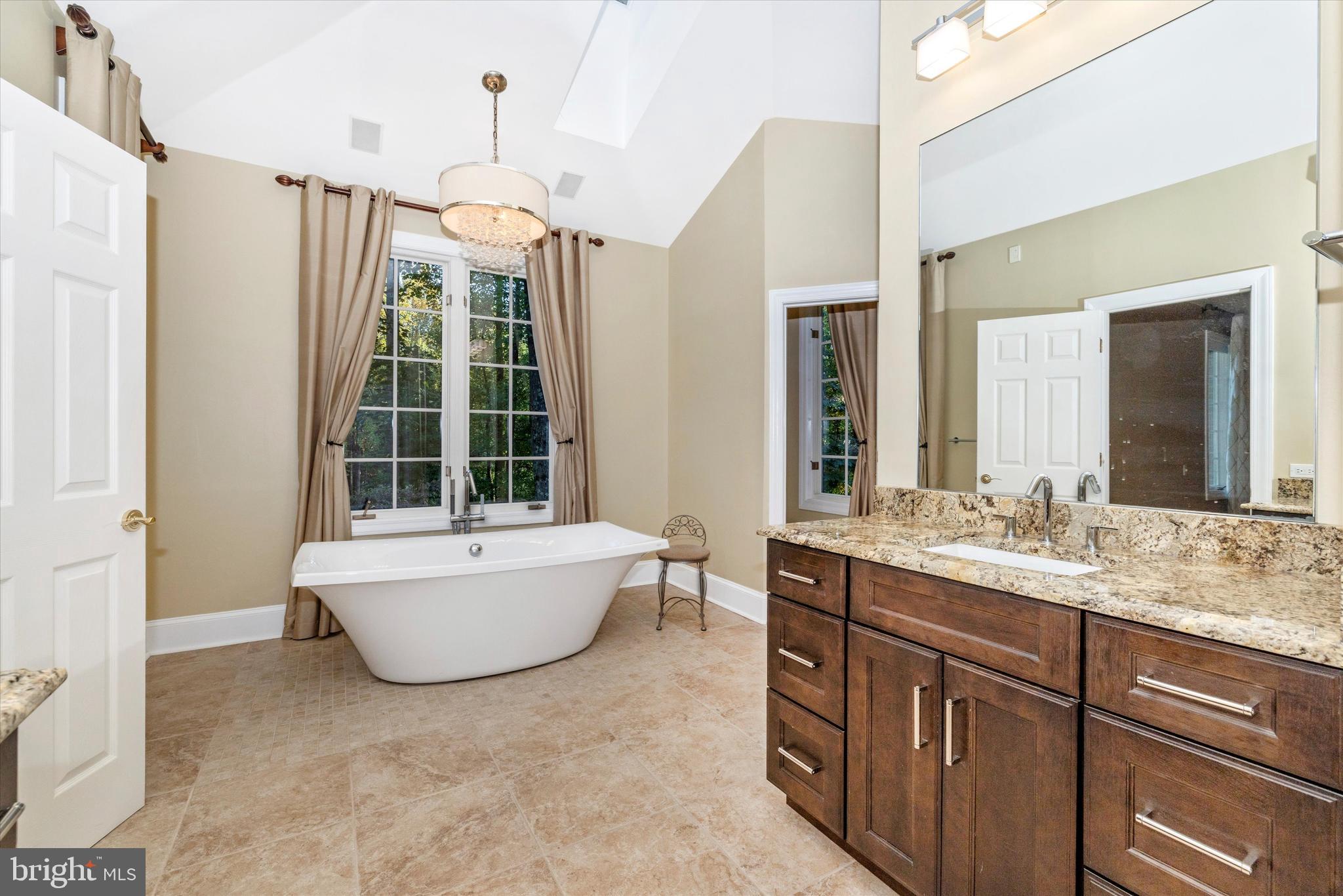 VALLEYS CREST FARMS - Residential