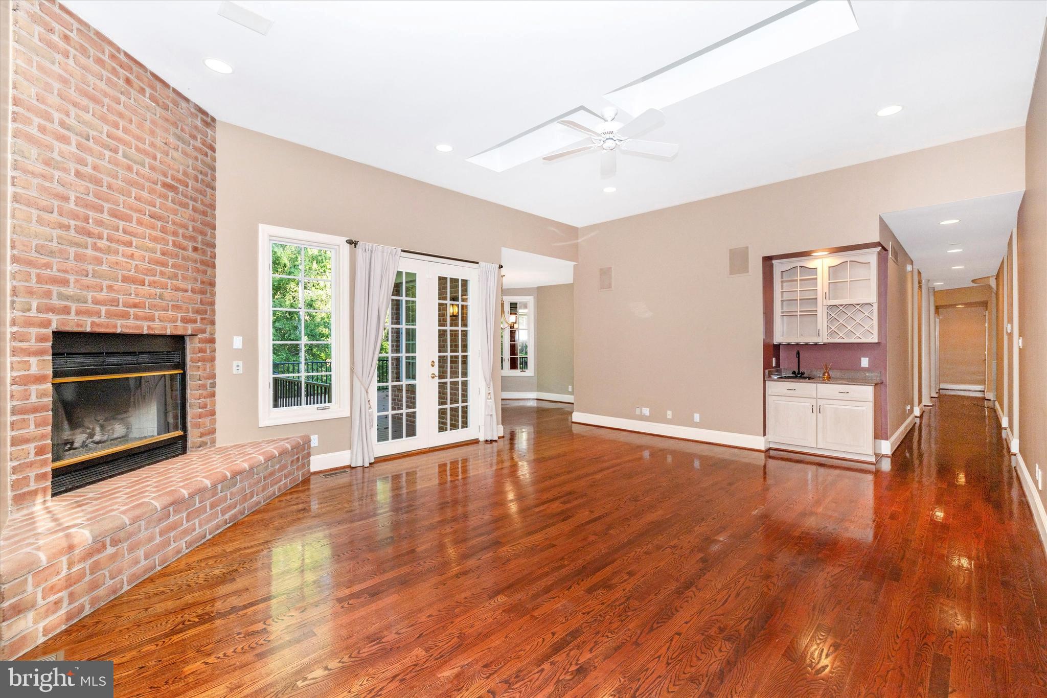 VALLEYS CREST FARMS - Residential