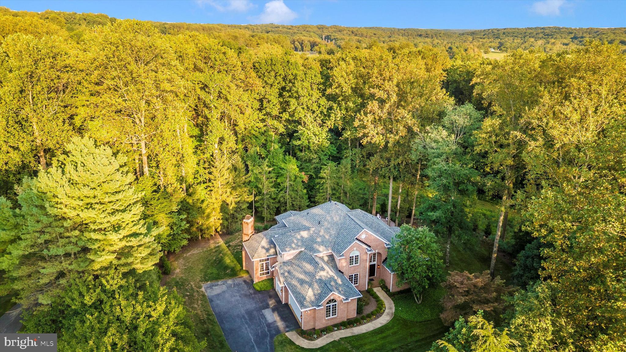 VALLEYS CREST FARMS - Residential