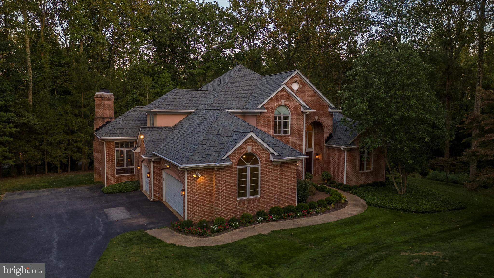 VALLEYS CREST FARMS - Residential