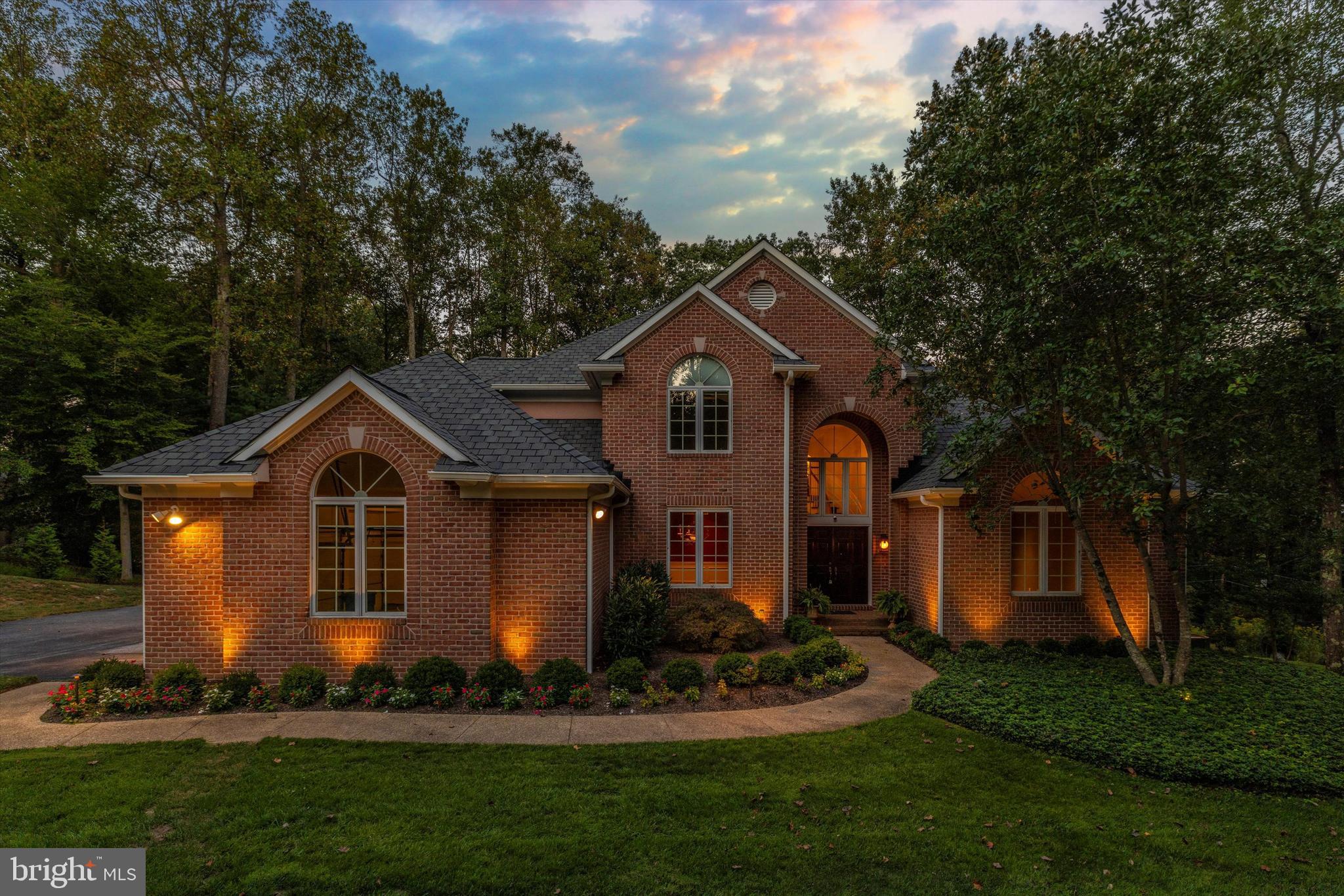 VALLEYS CREST FARMS - Residential