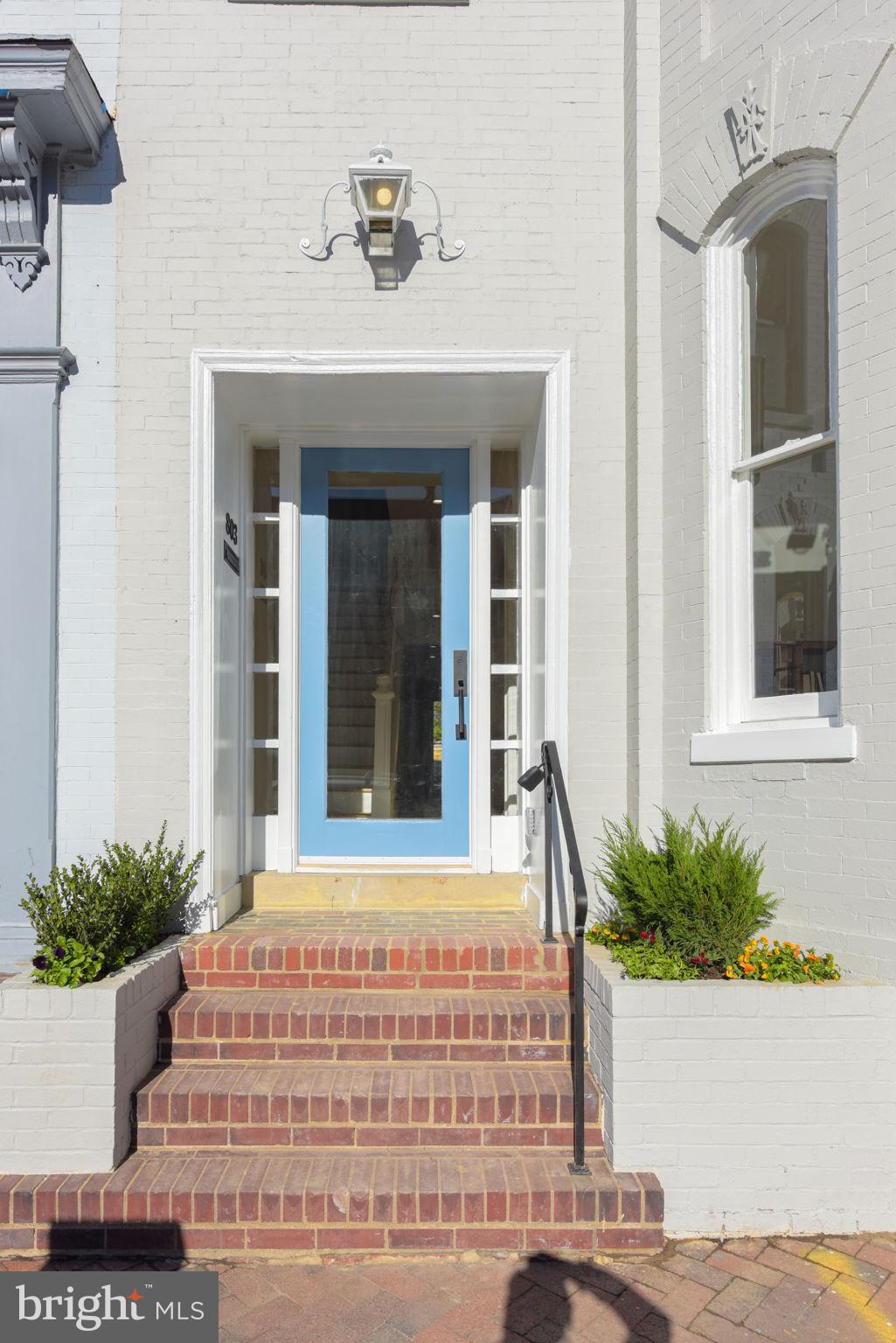 OLD TOWN ALEXANDRIA - Residential