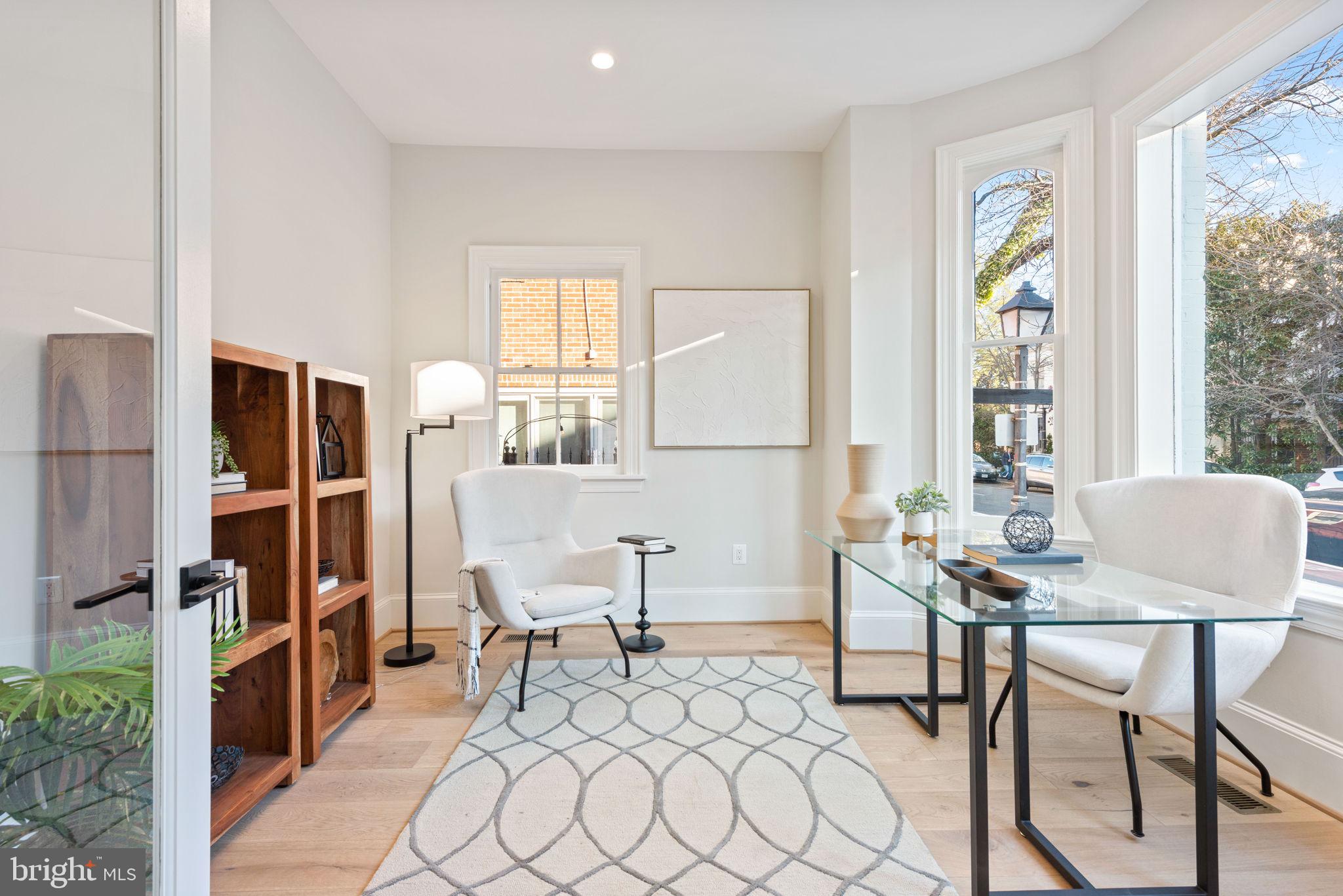 OLD TOWN ALEXANDRIA - Residential