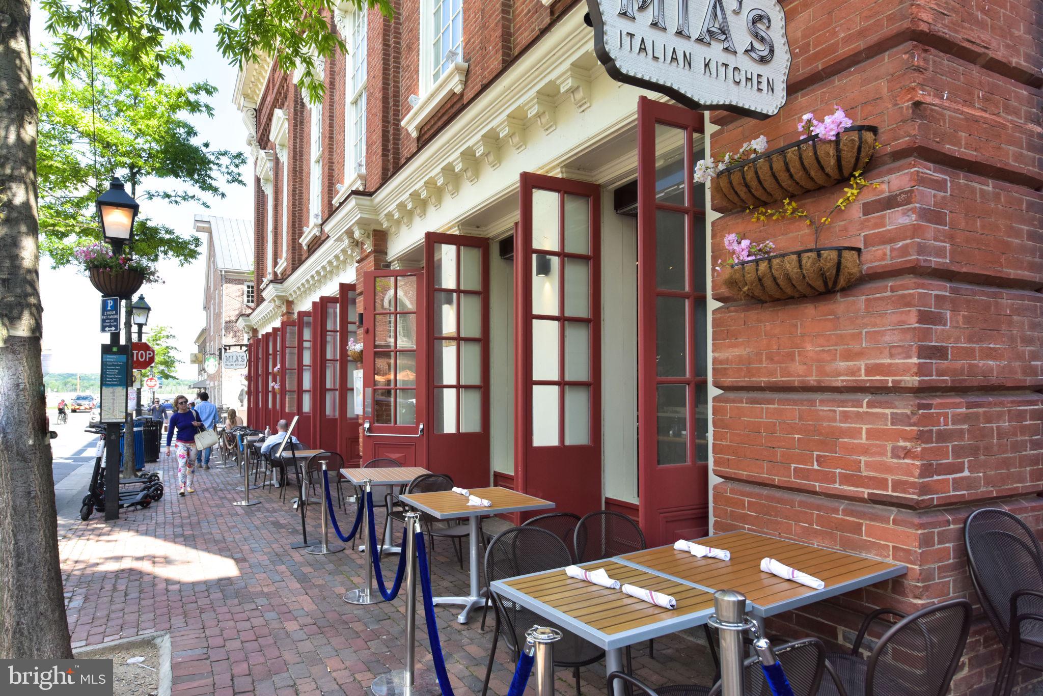 OLD TOWN ALEXANDRIA - Residential