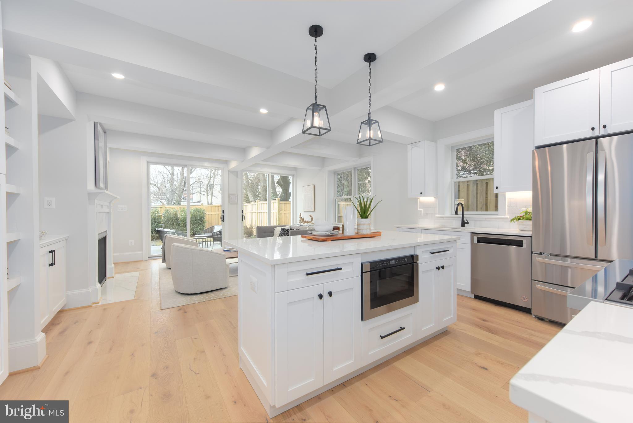 OLD TOWN ALEXANDRIA - Residential