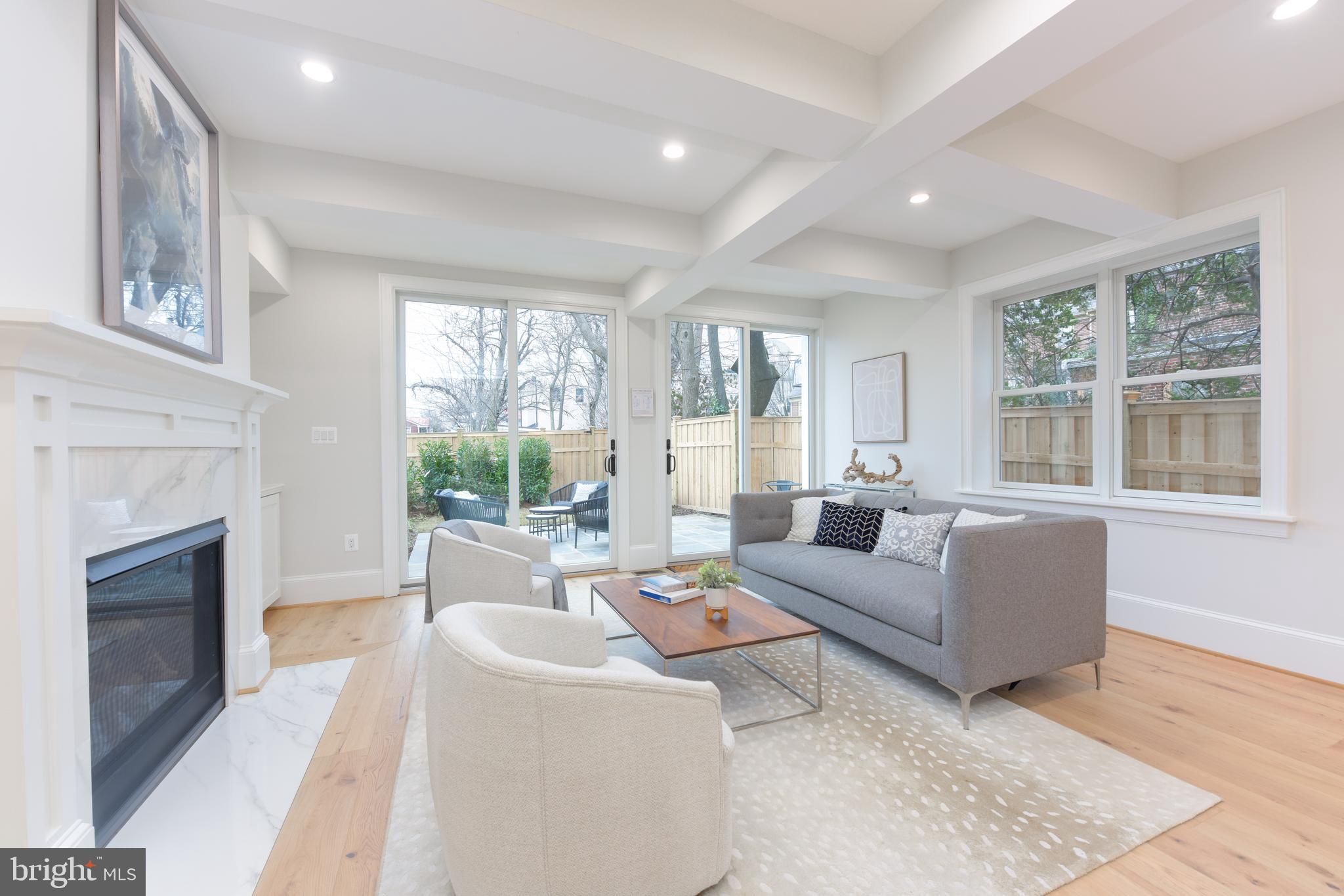 OLD TOWN ALEXANDRIA - Residential