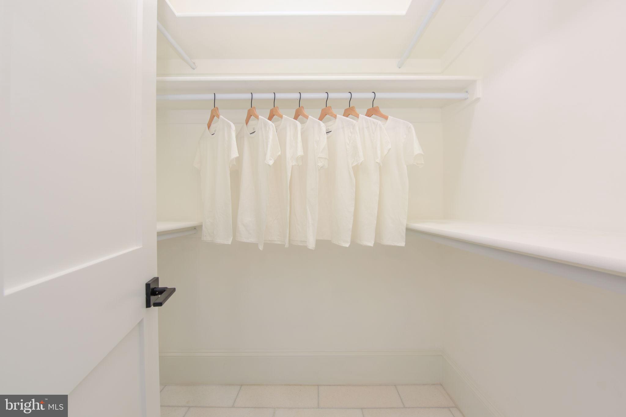 OLD TOWN ALEXANDRIA - Residential