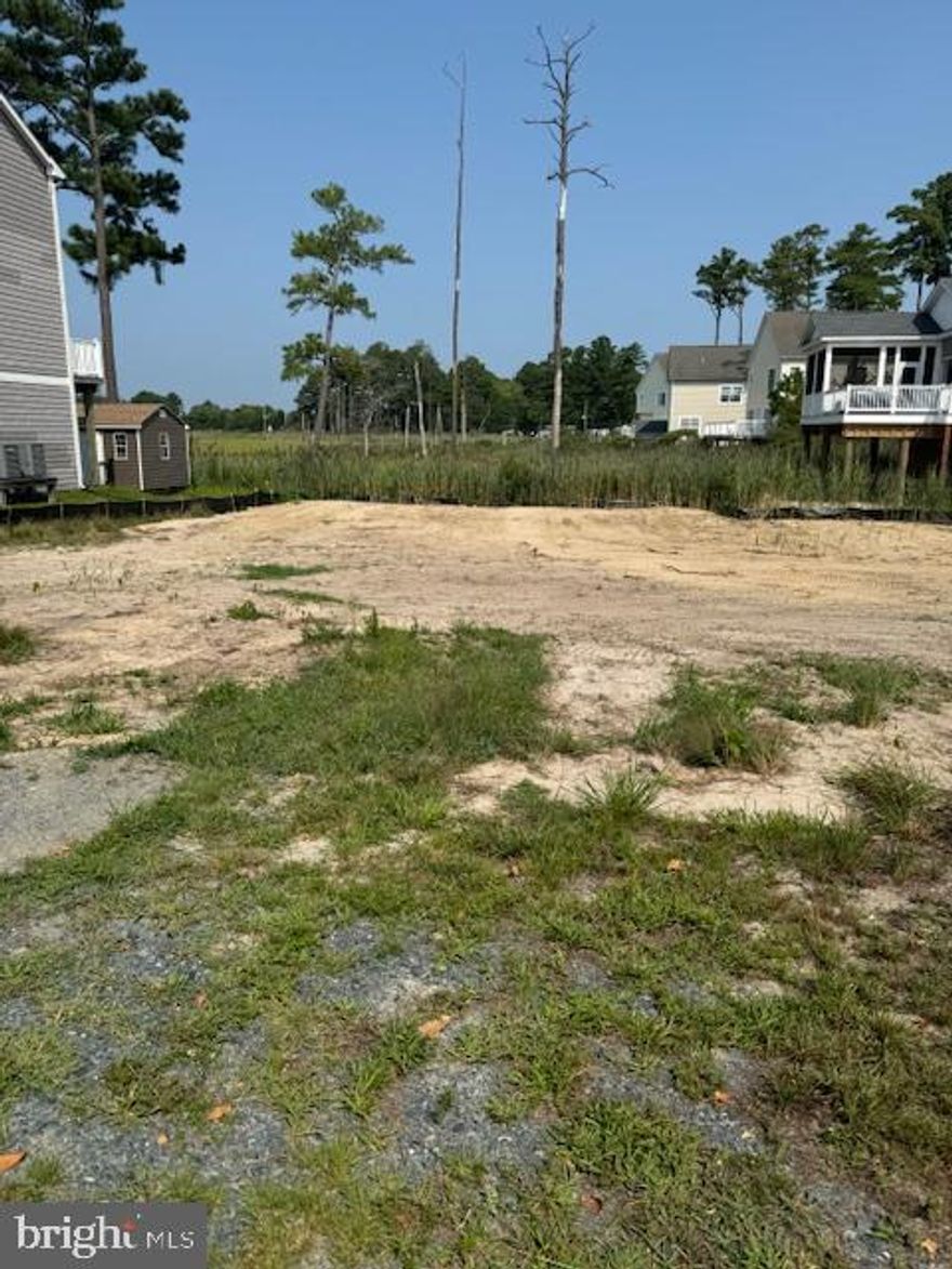 Build your dream home in this wonderful community! No builder tie-ins and low HOA fees for this recently cleared lot!
