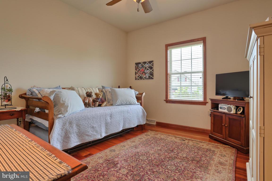 EAST EVERGREEN ESTATES - Residential