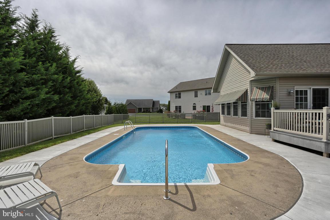 EAST EVERGREEN ESTATES - Residential