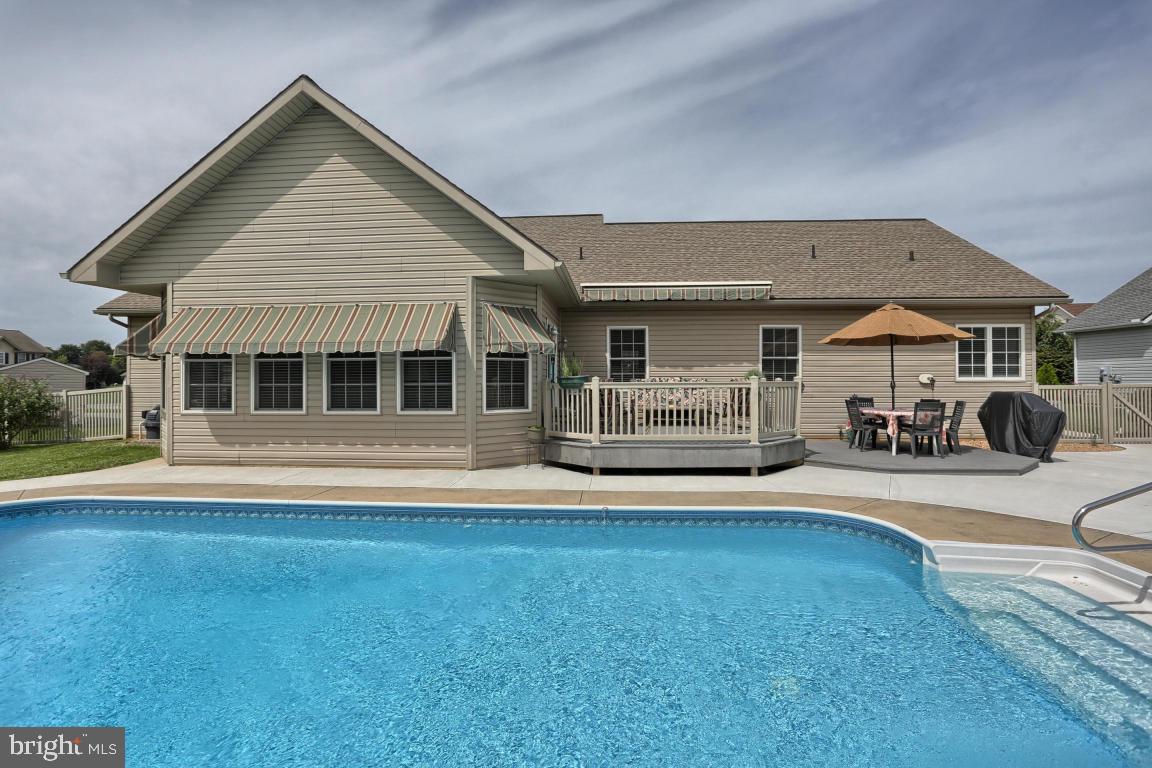 EAST EVERGREEN ESTATES - Residential