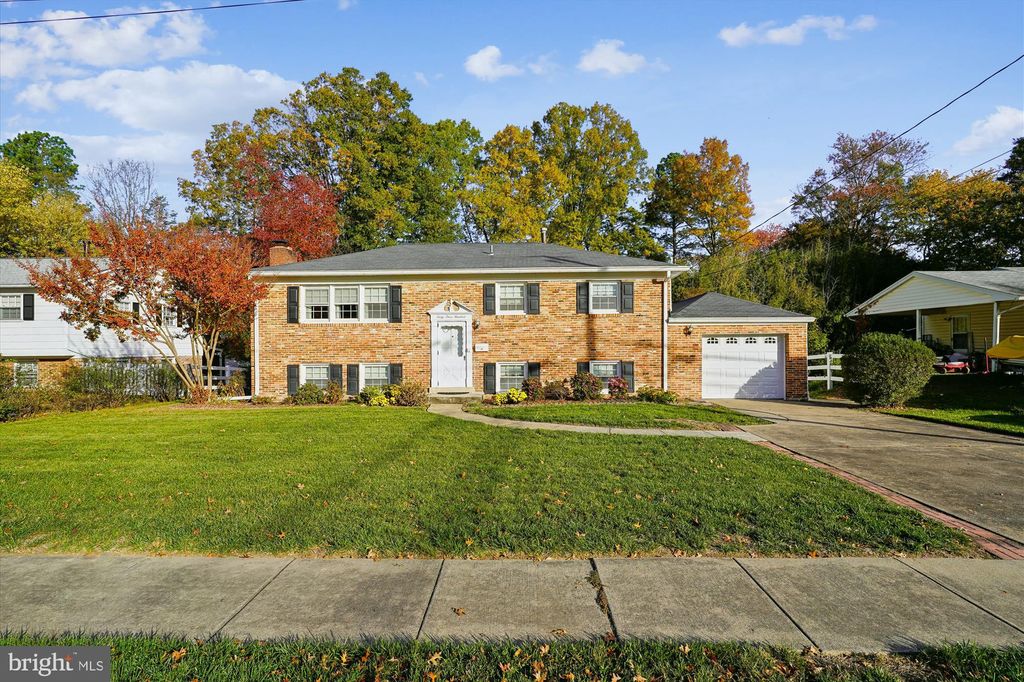 Photo of 4300 Fielding Street, ALEXANDRIA, VA 22309 (MLS # VAFX2276396)