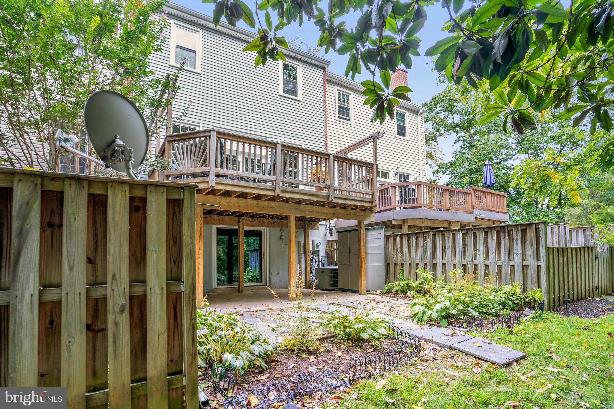 DANBURY FOREST - Residential