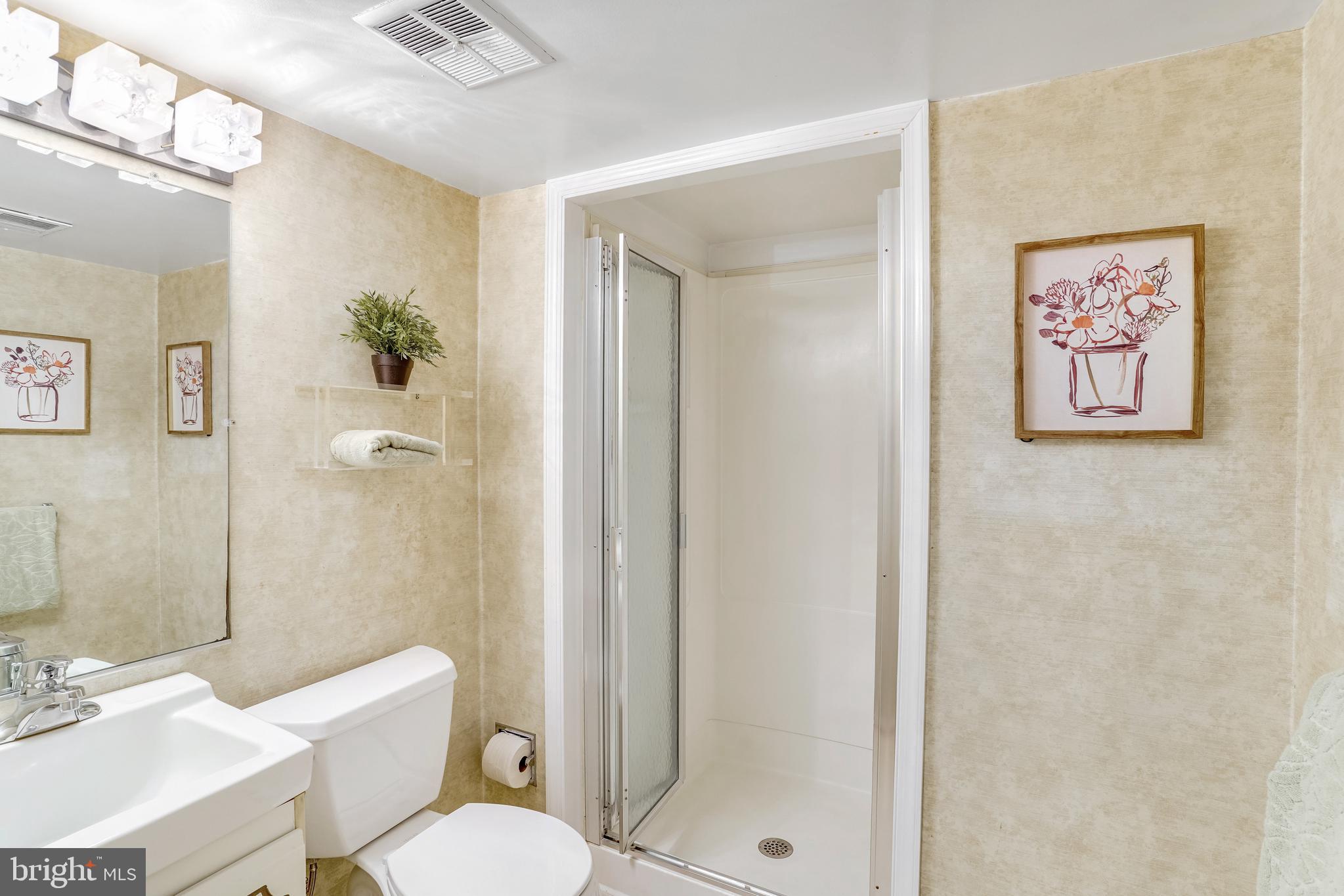 DANBURY FOREST - Residential