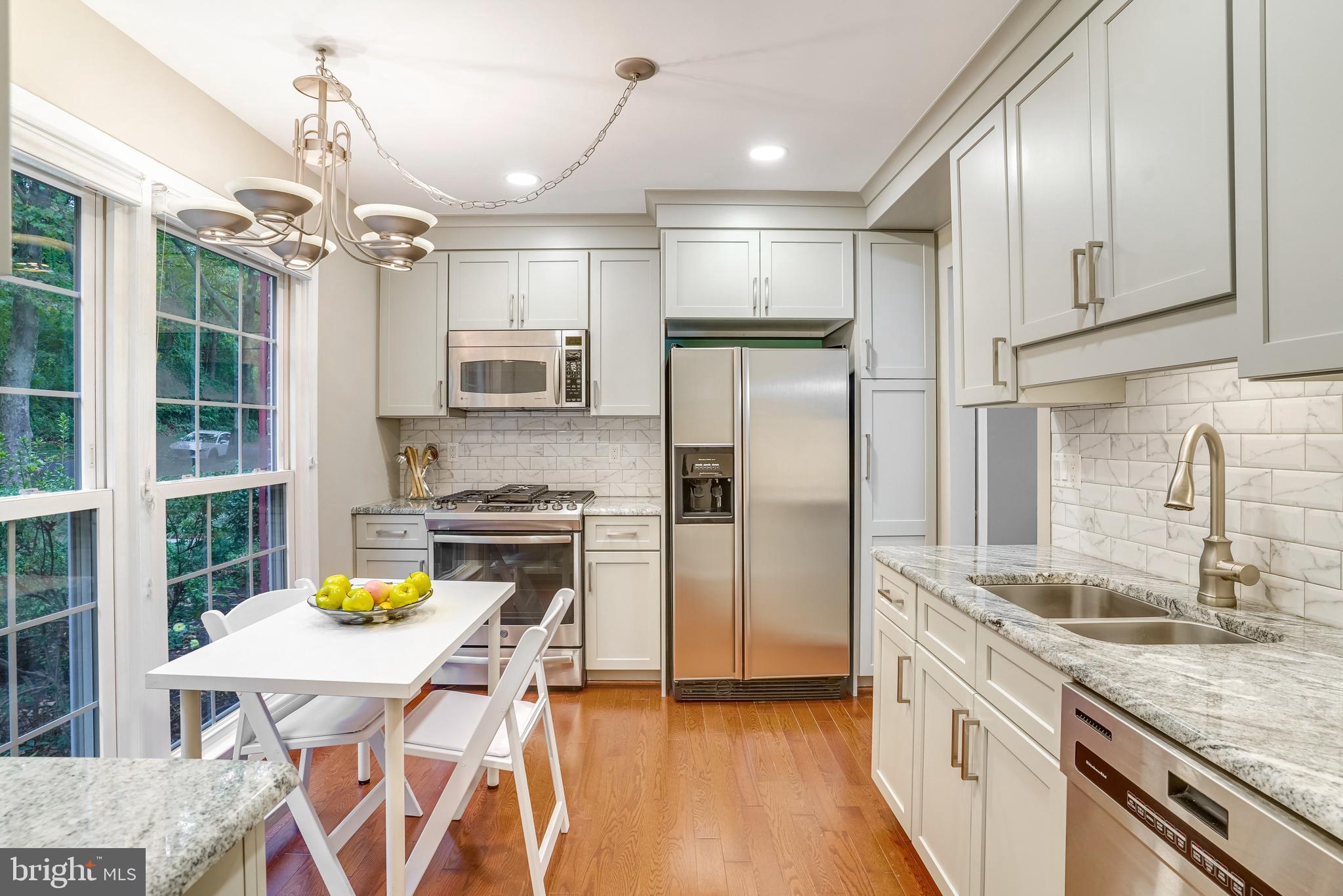 DANBURY FOREST - Residential