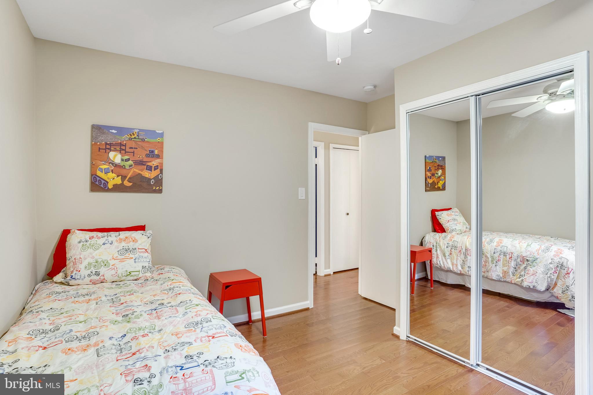 DANBURY FOREST - Residential