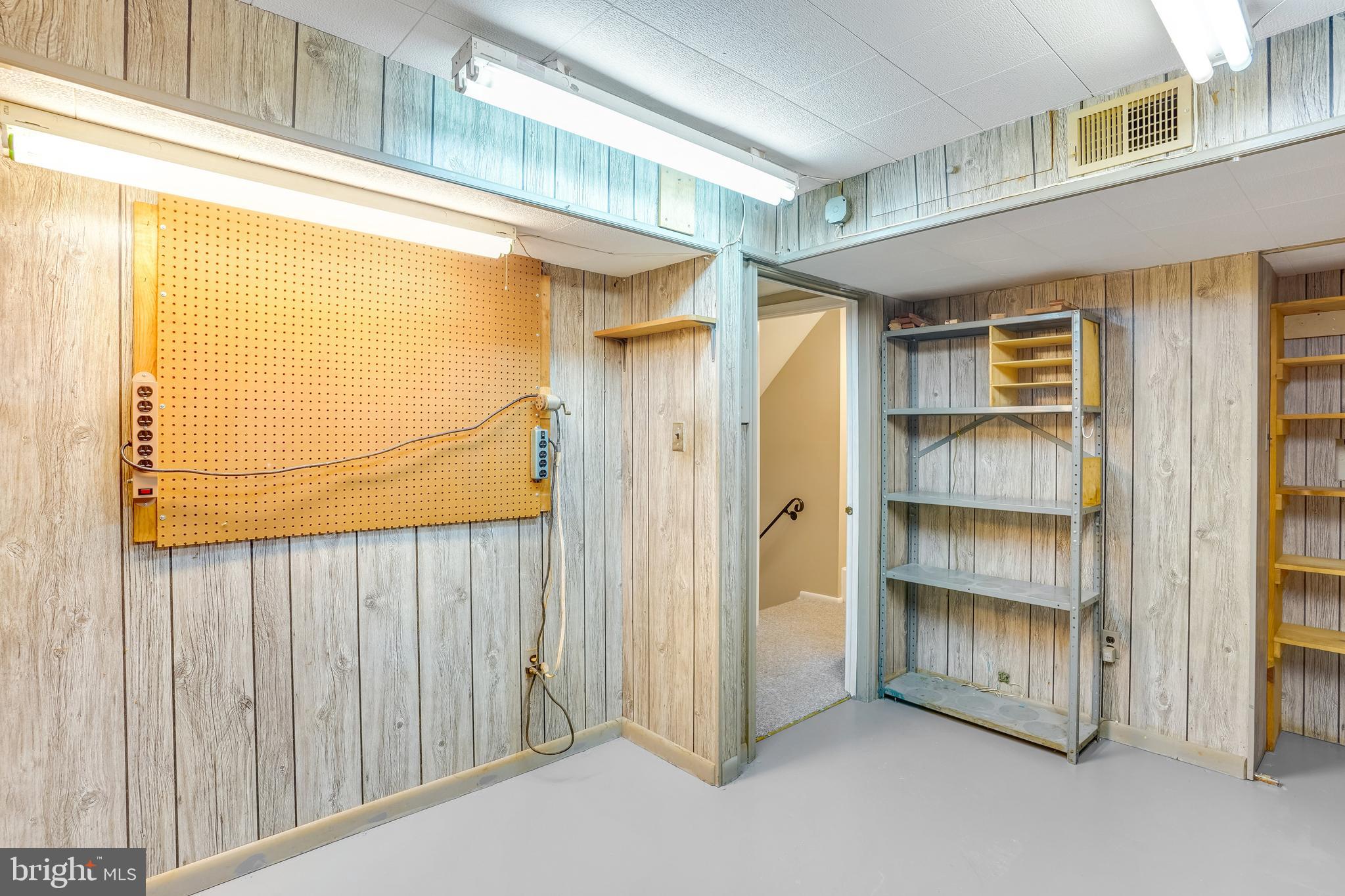 DANBURY FOREST - Residential