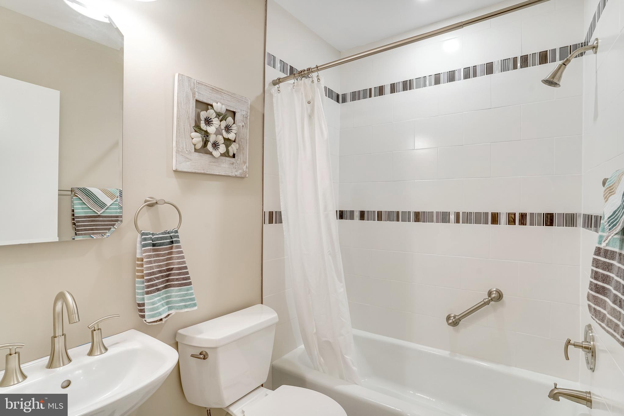 DANBURY FOREST - Residential