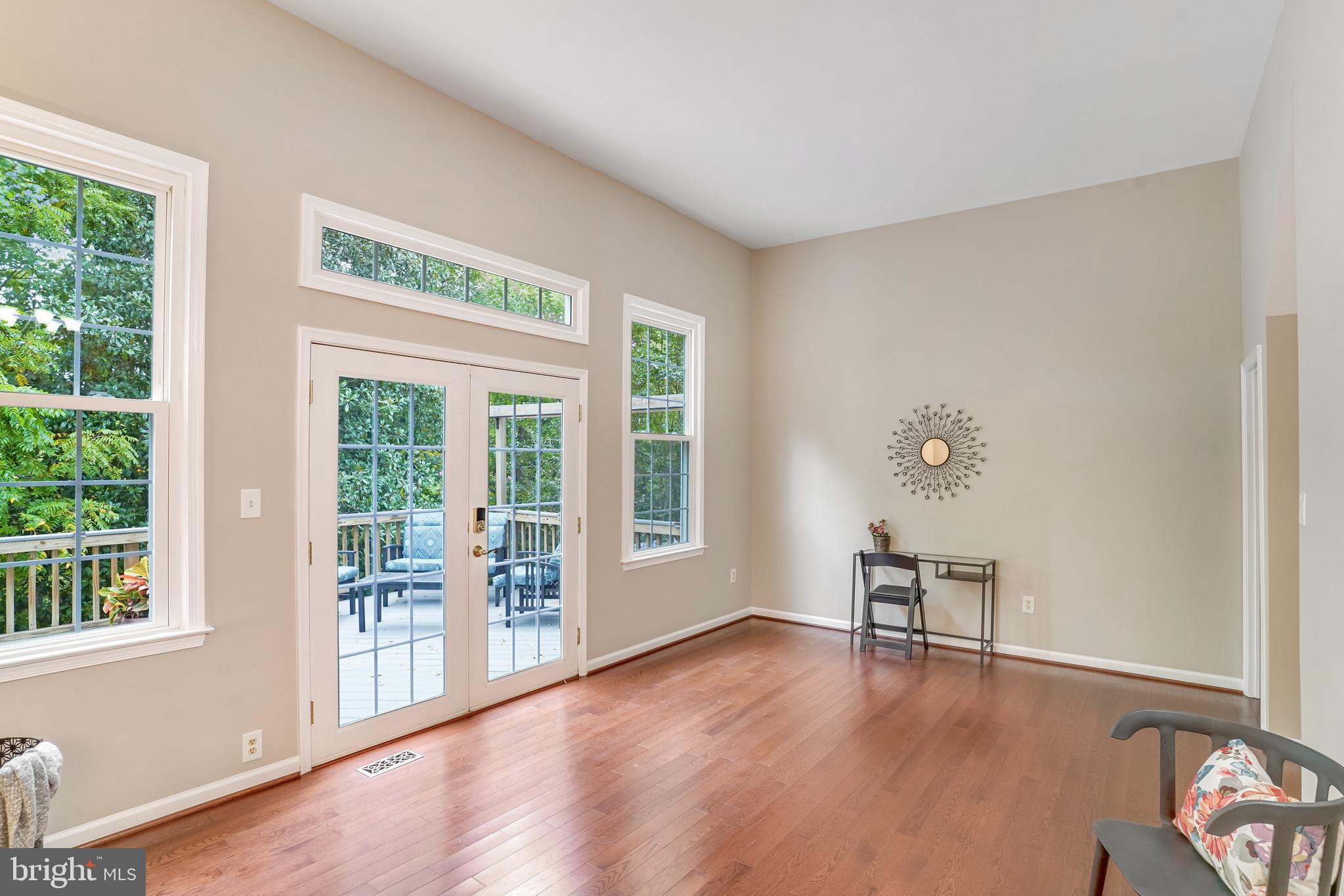 DANBURY FOREST - Residential