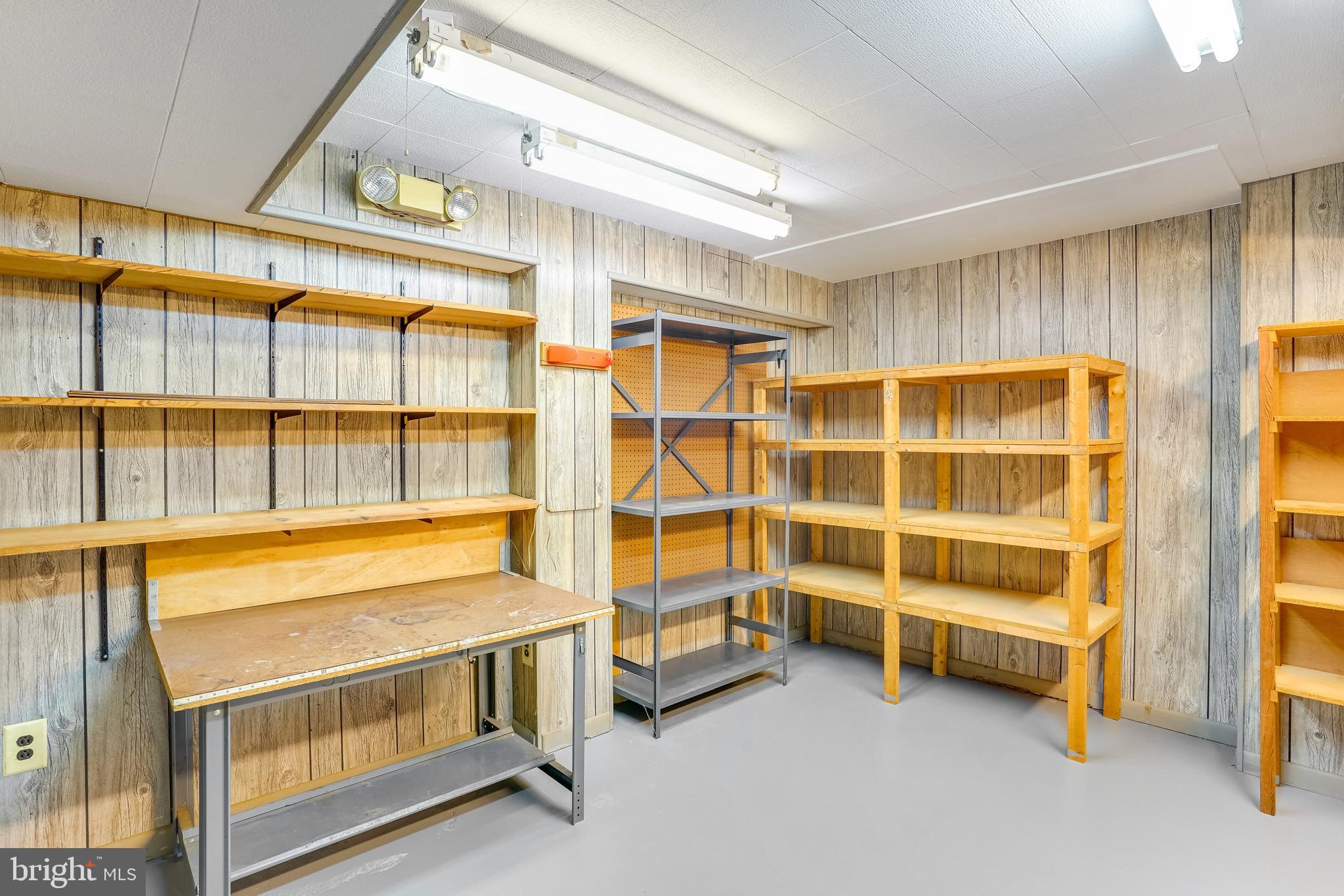 DANBURY FOREST - Residential