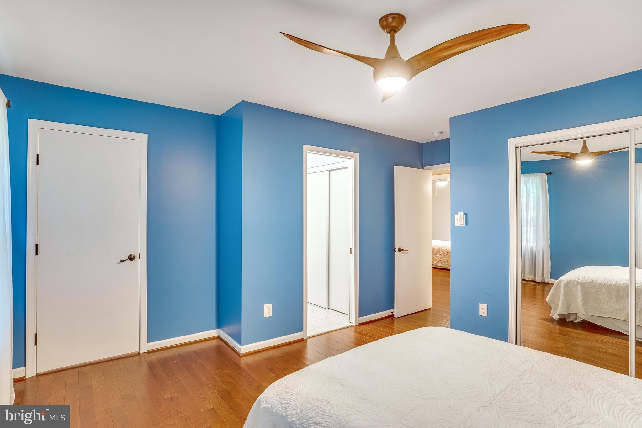 DANBURY FOREST - Residential