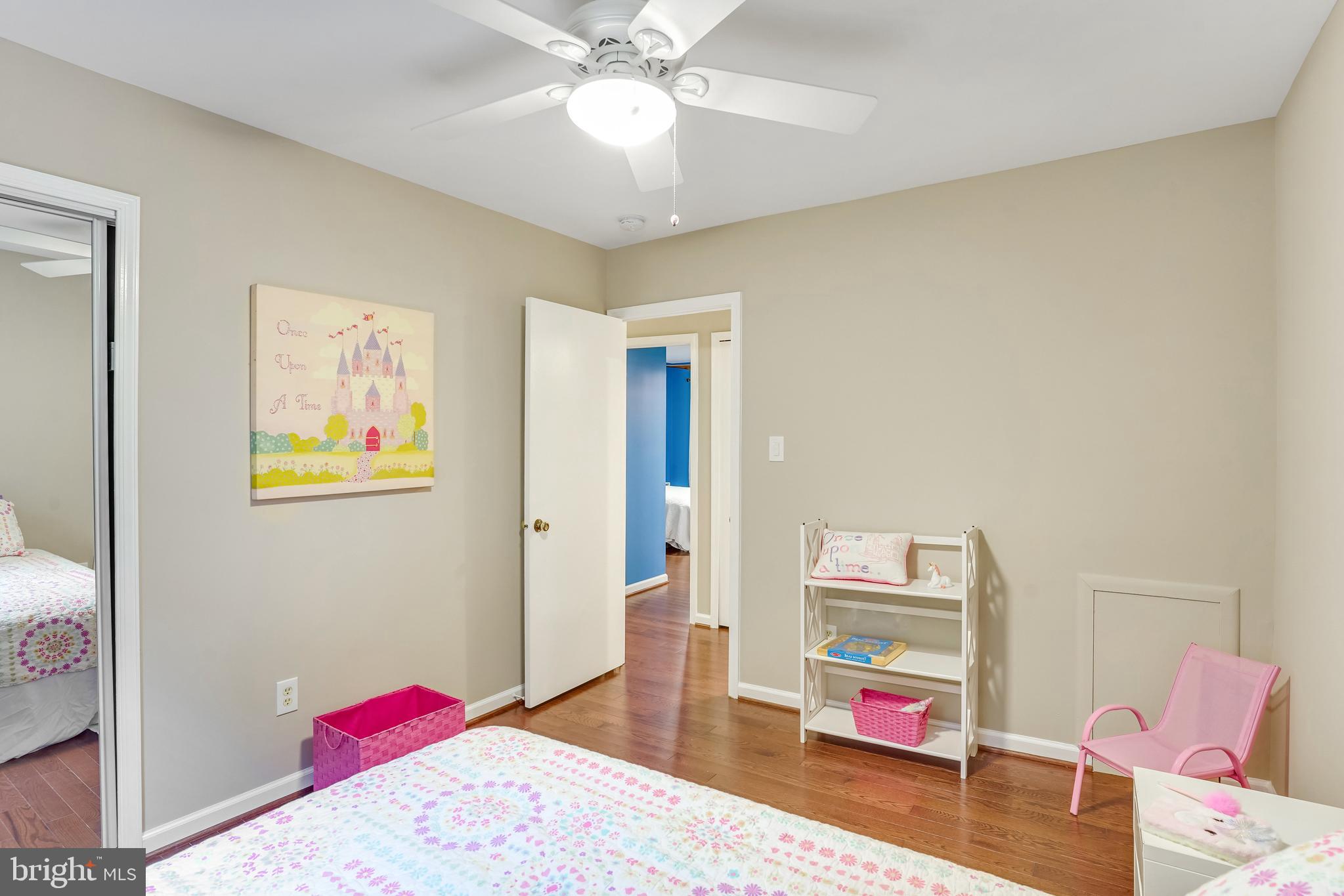 DANBURY FOREST - Residential