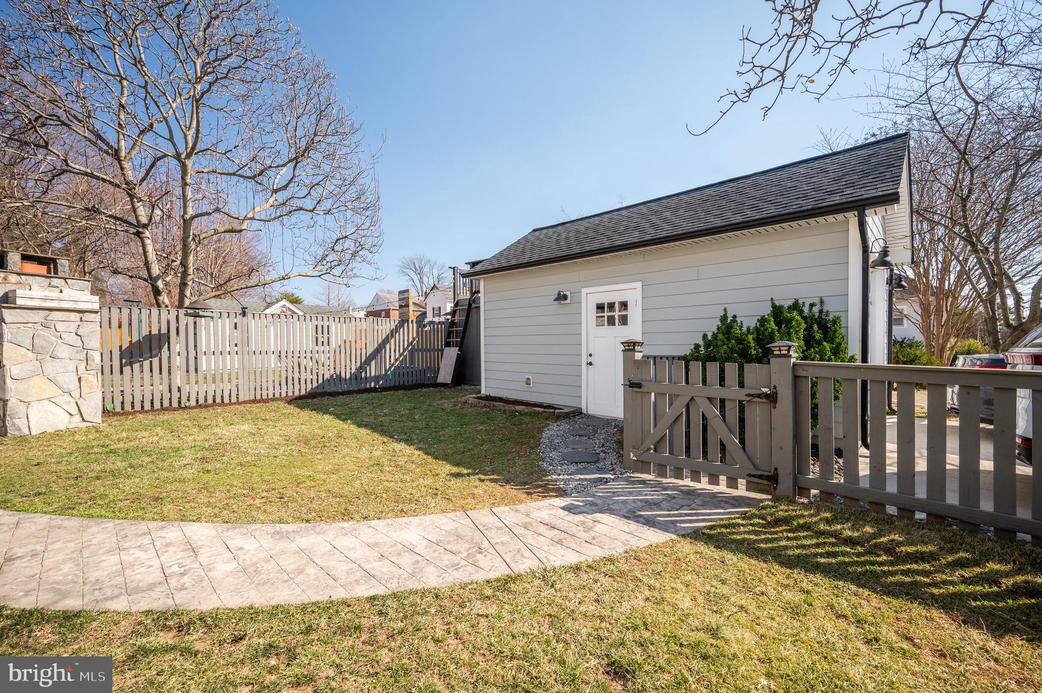 DEL RAY - Residential