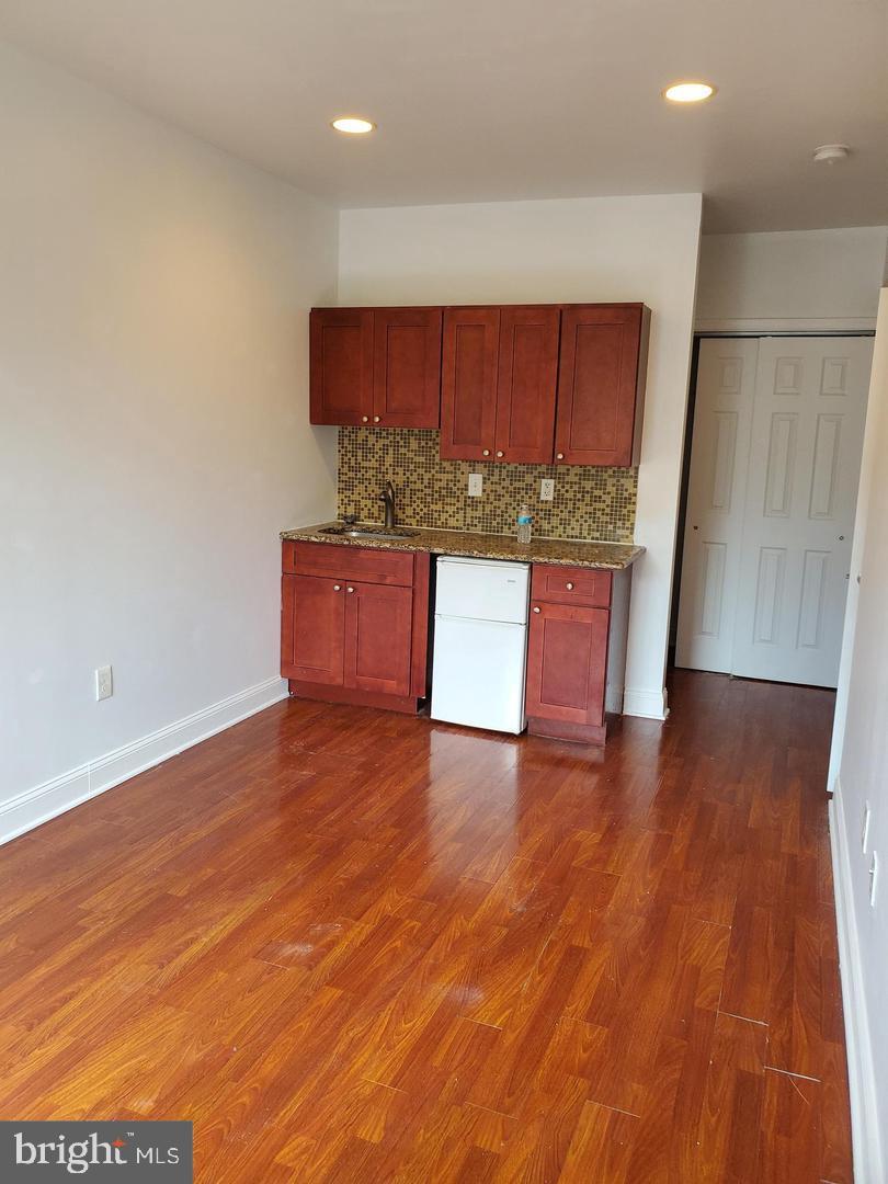 2125 N 19TH STREET