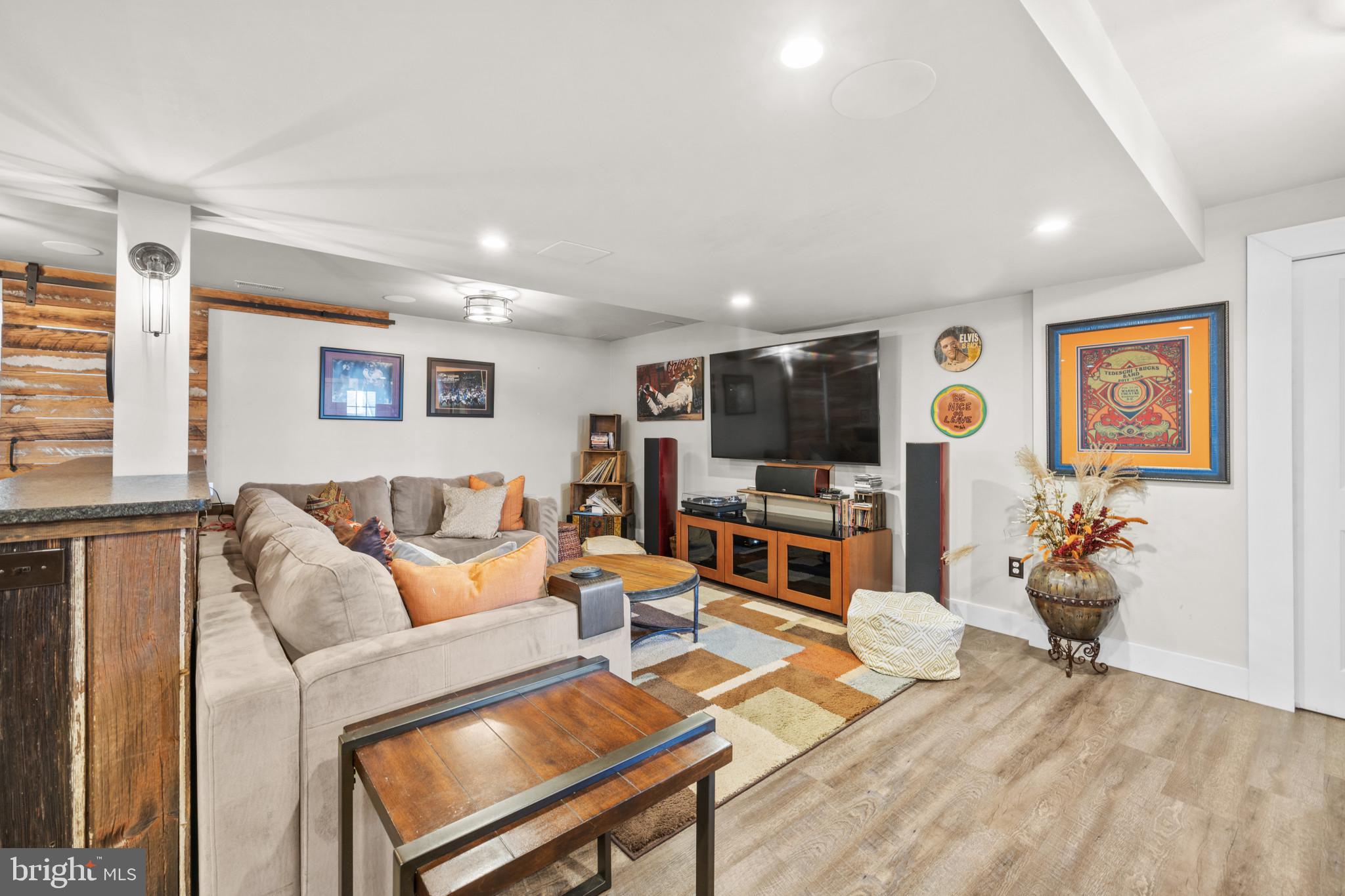 CASTLES RISING - Residential