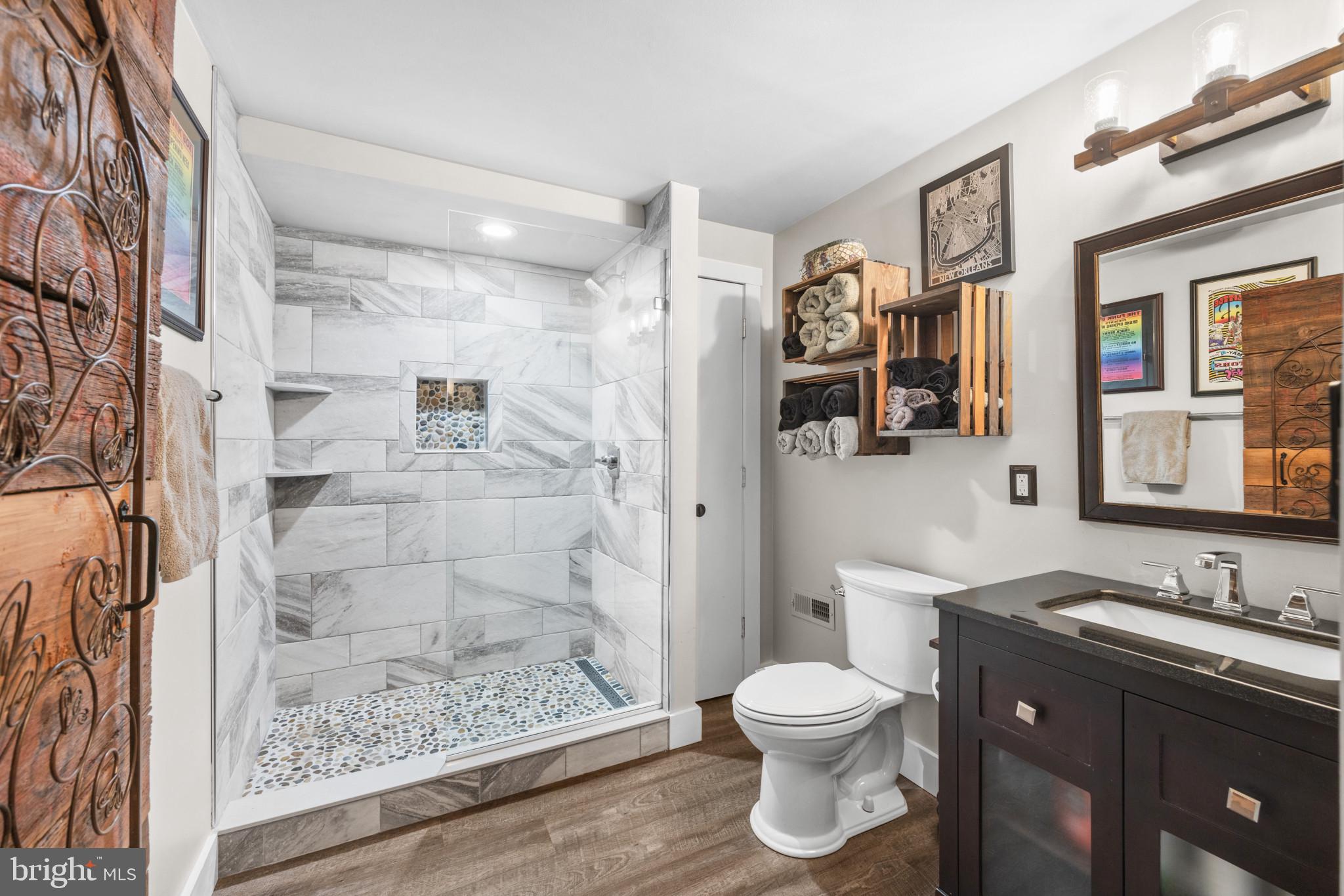 CASTLES RISING - Residential