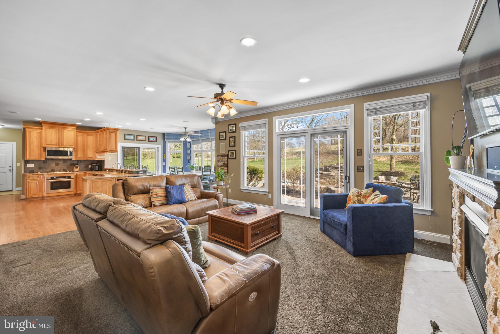 CASTLES RISING - Residential