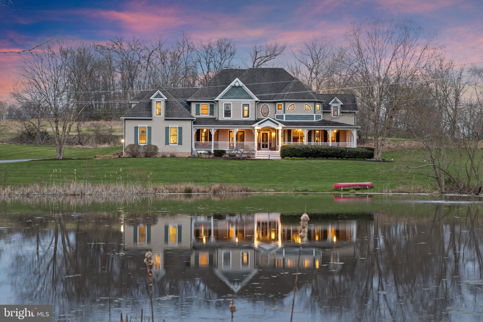 CASTLES RISING - Residential