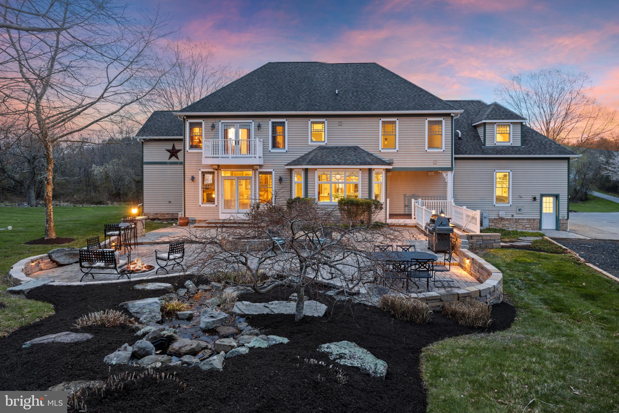 CASTLES RISING - Residential