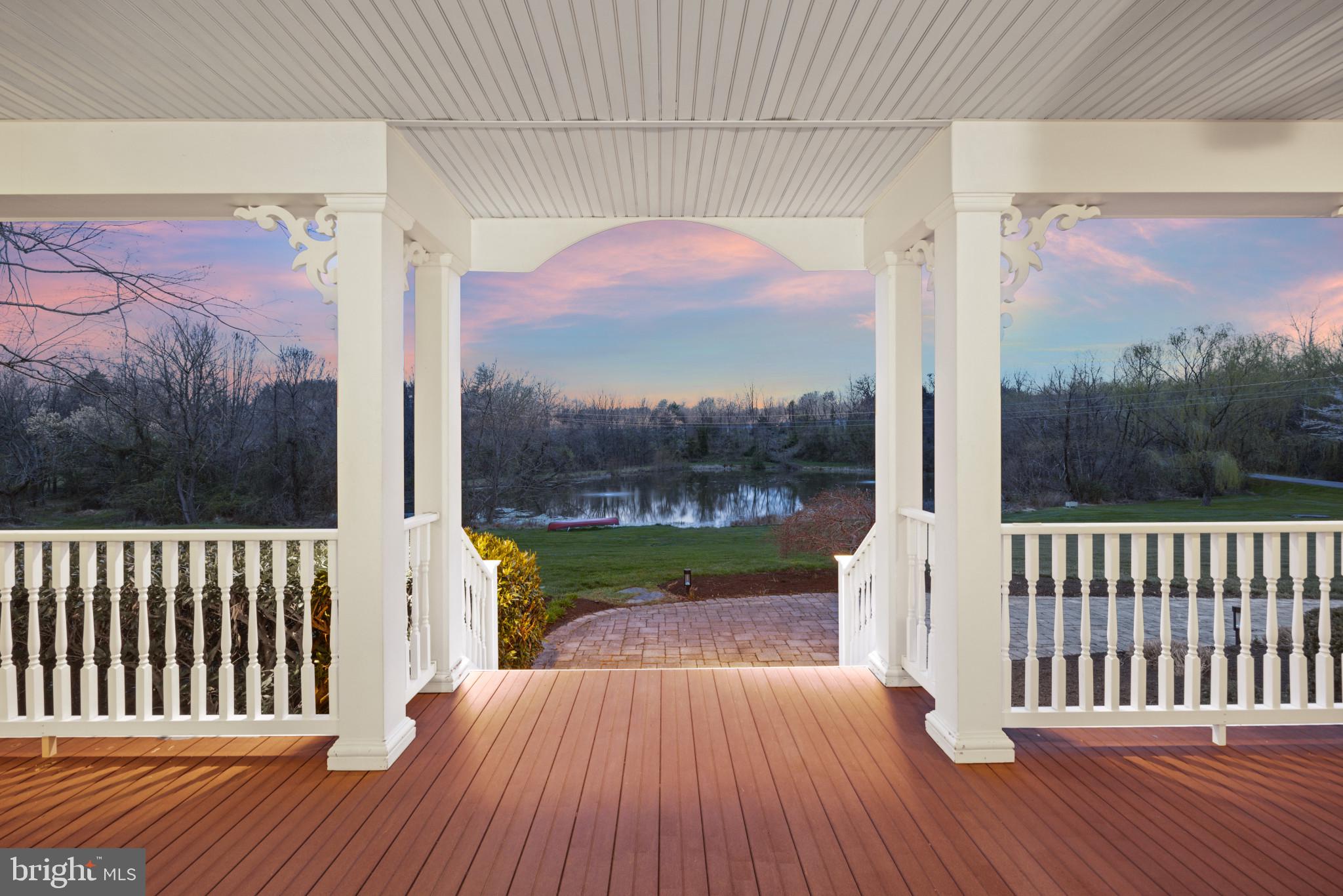 CASTLES RISING - Residential