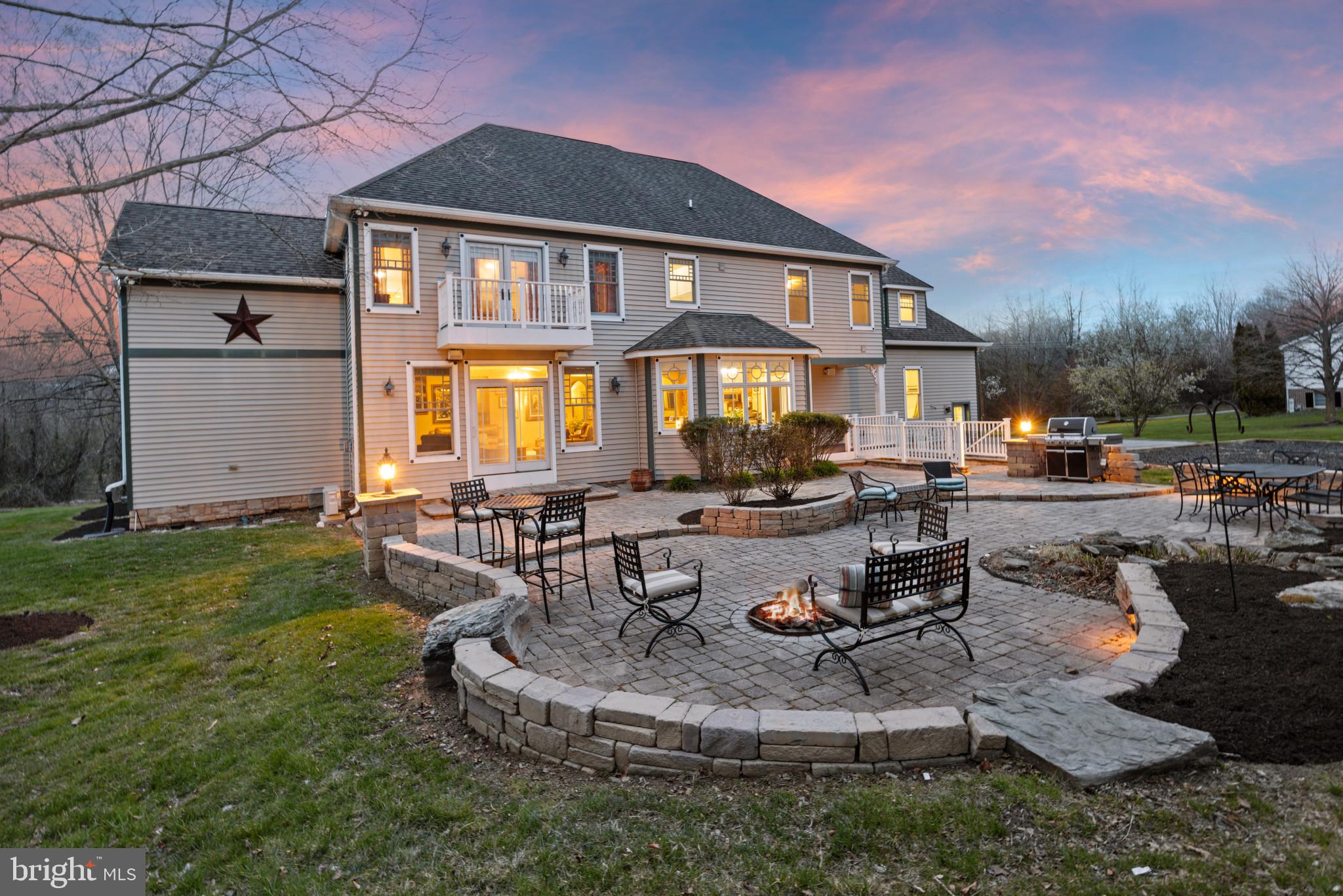 CASTLES RISING - Residential