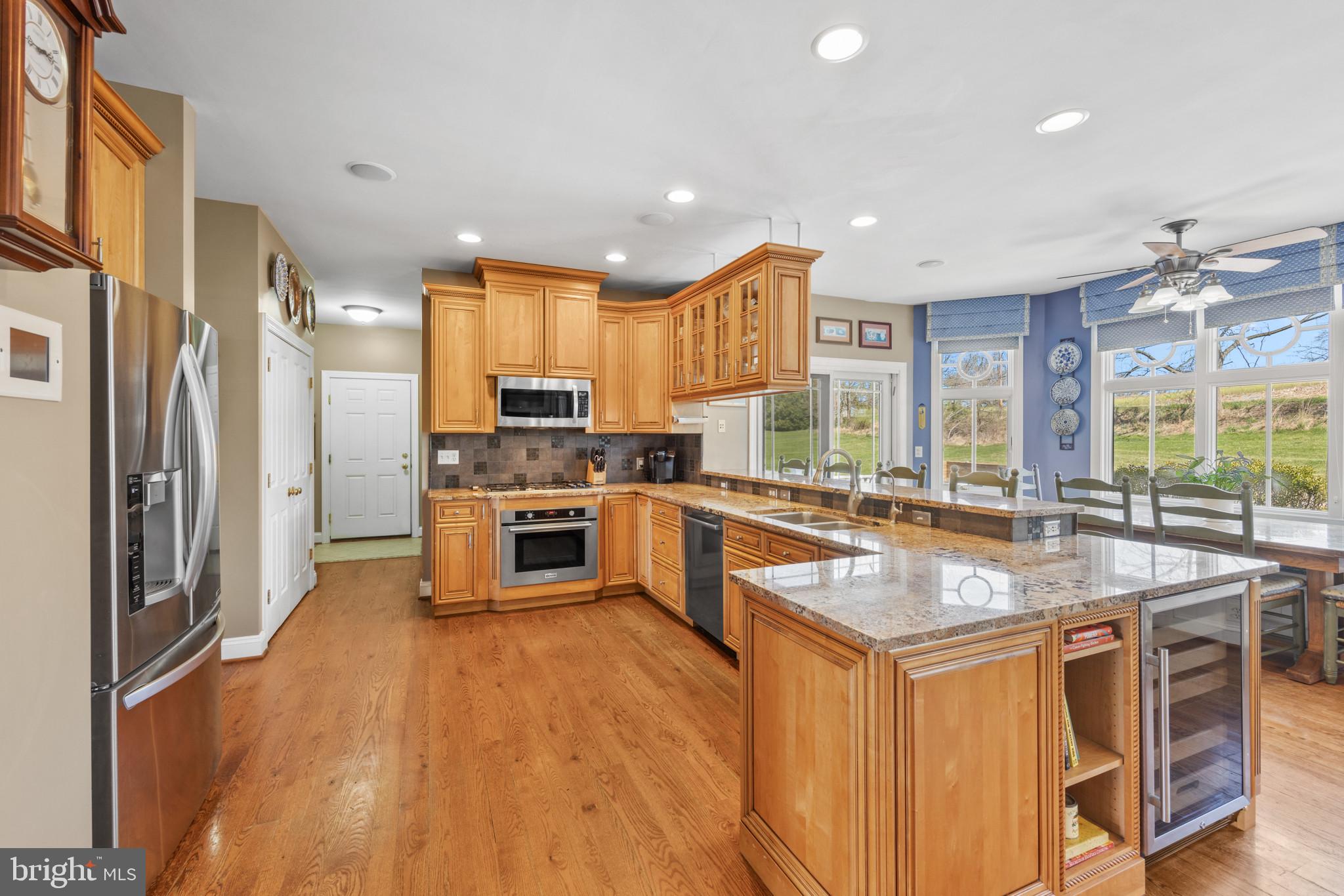 CASTLES RISING - Residential