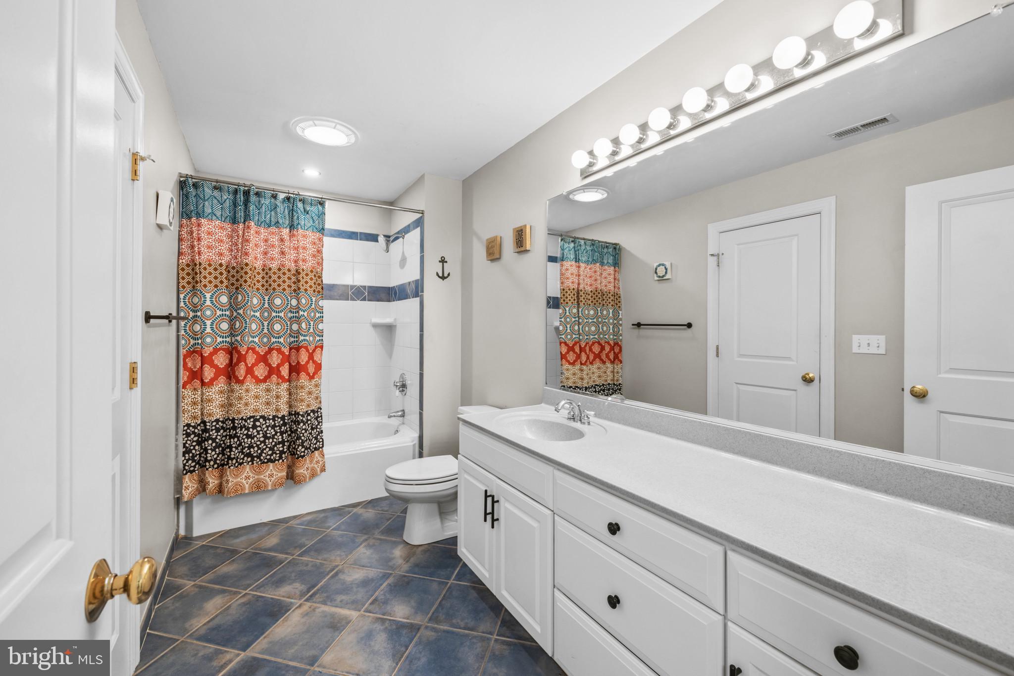 CASTLES RISING - Residential