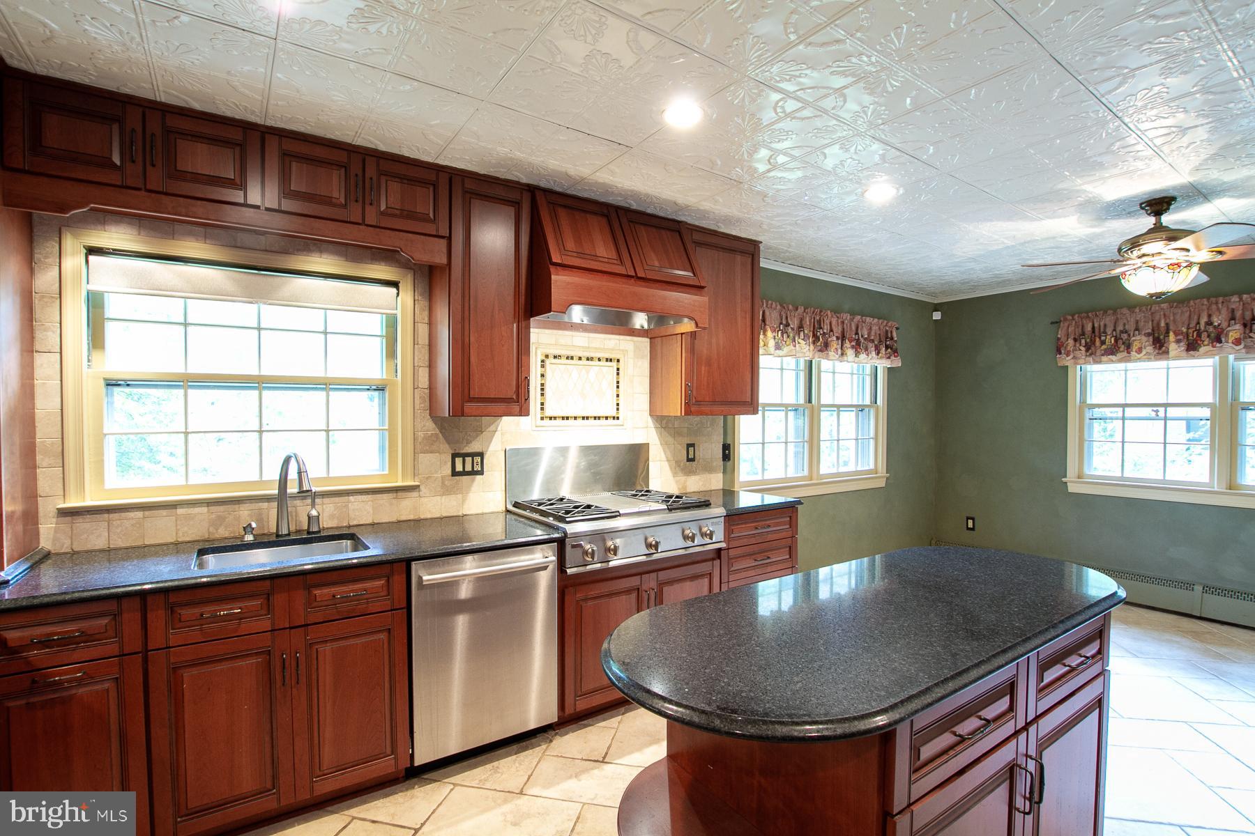 LAKE BARCROFT - Residential Lease